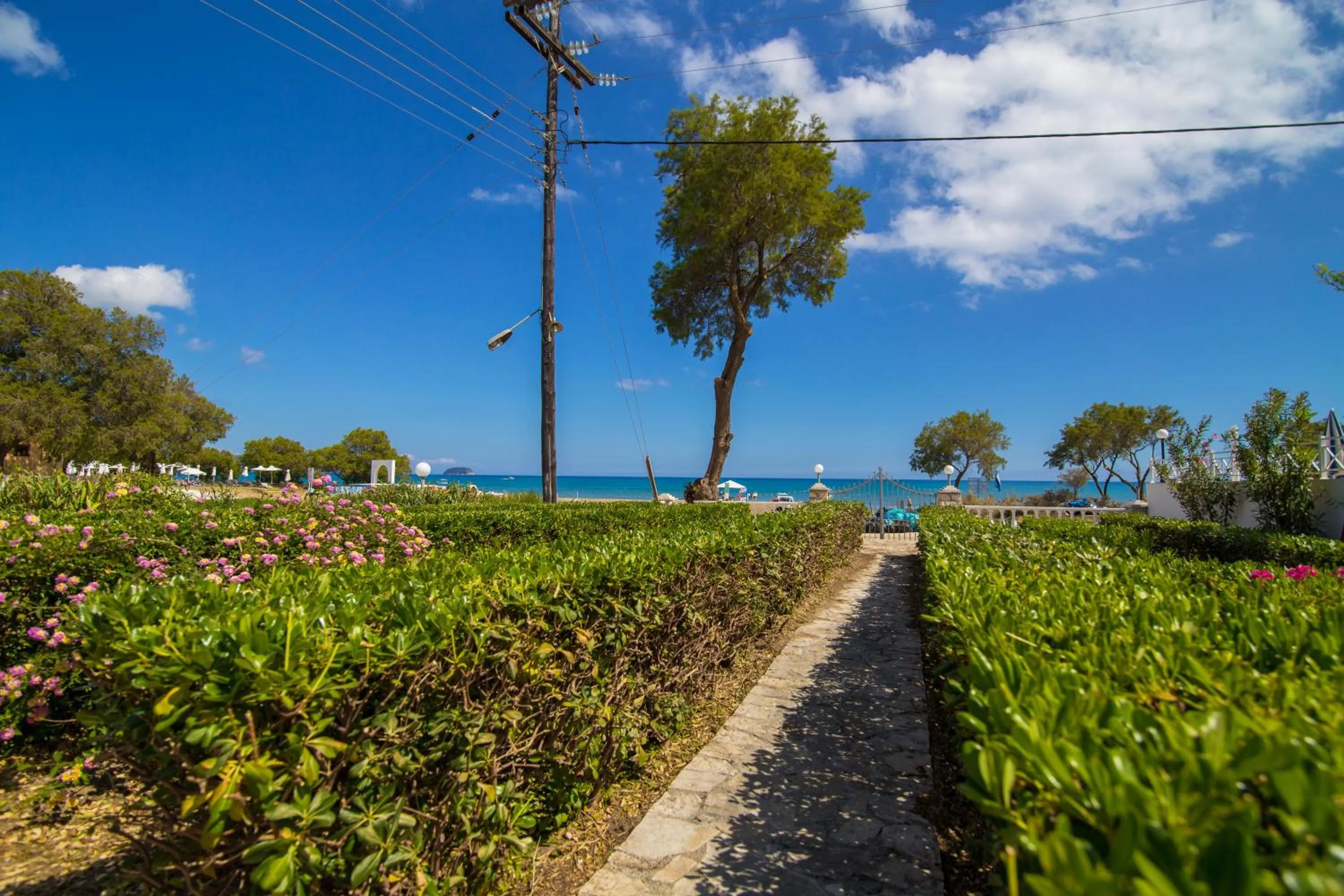 Property building in Villa Doris