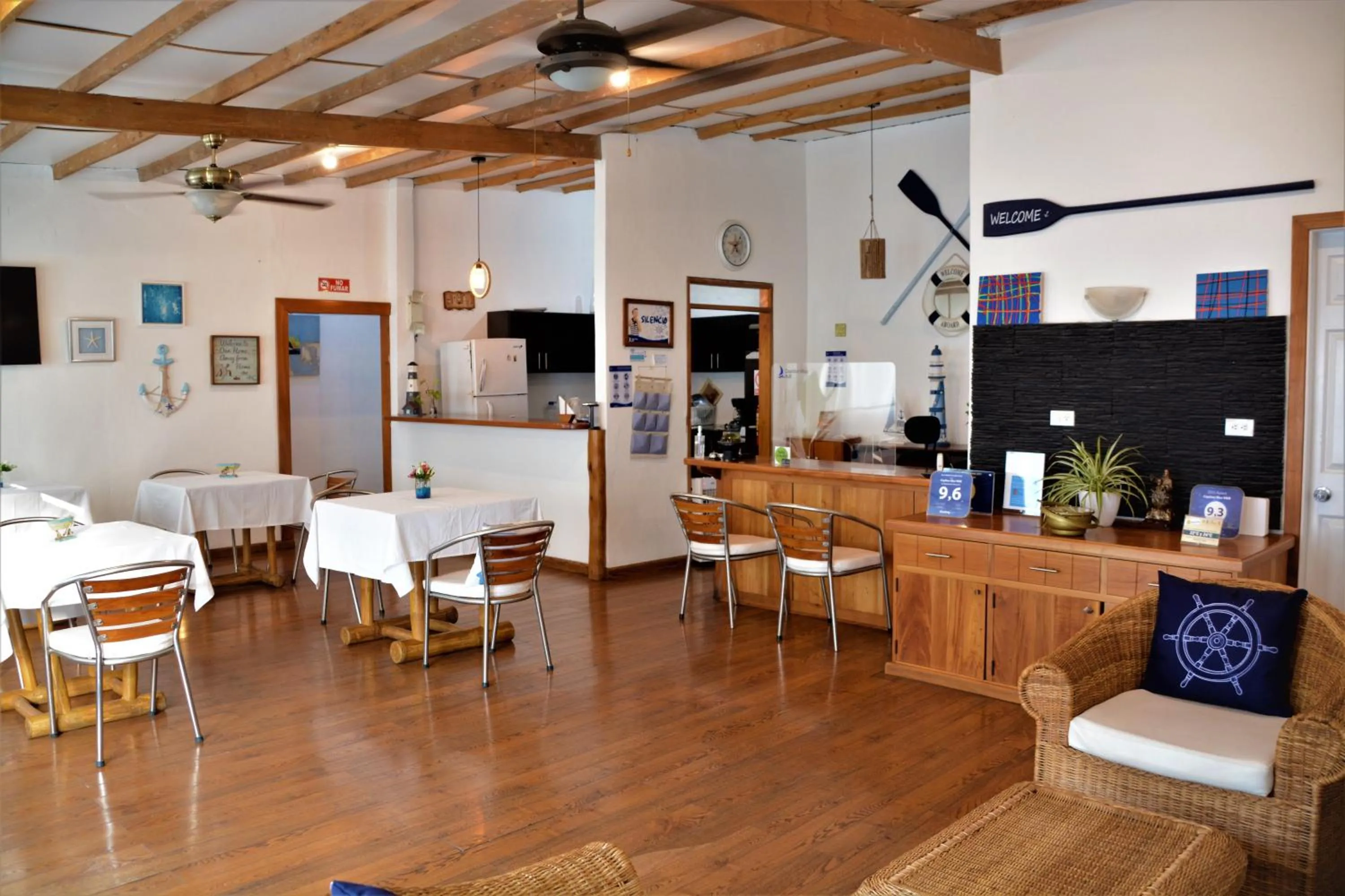 Living room in Capitan Max B&B