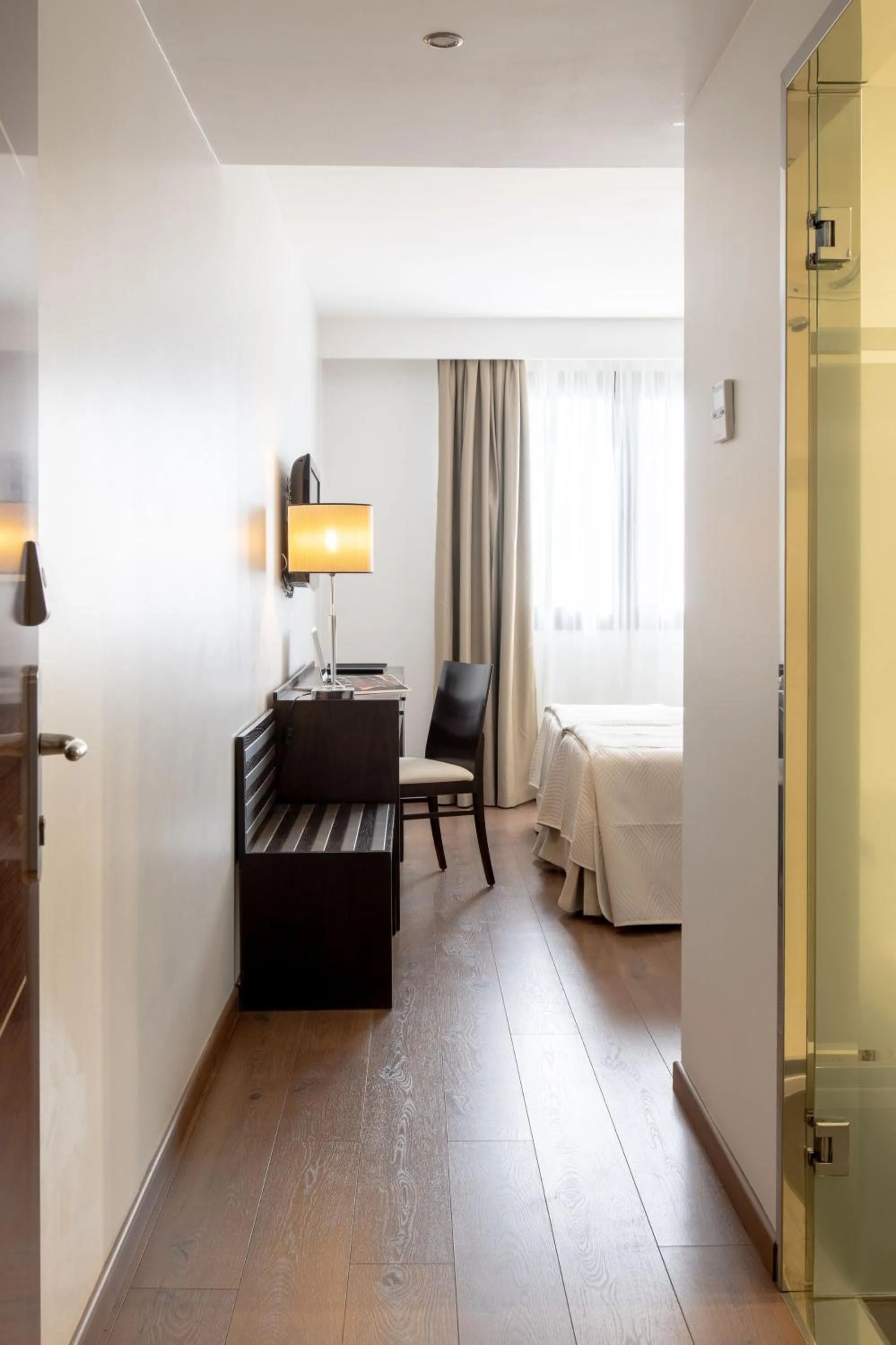 Photo of the whole room in Hotel Infanta Leonor