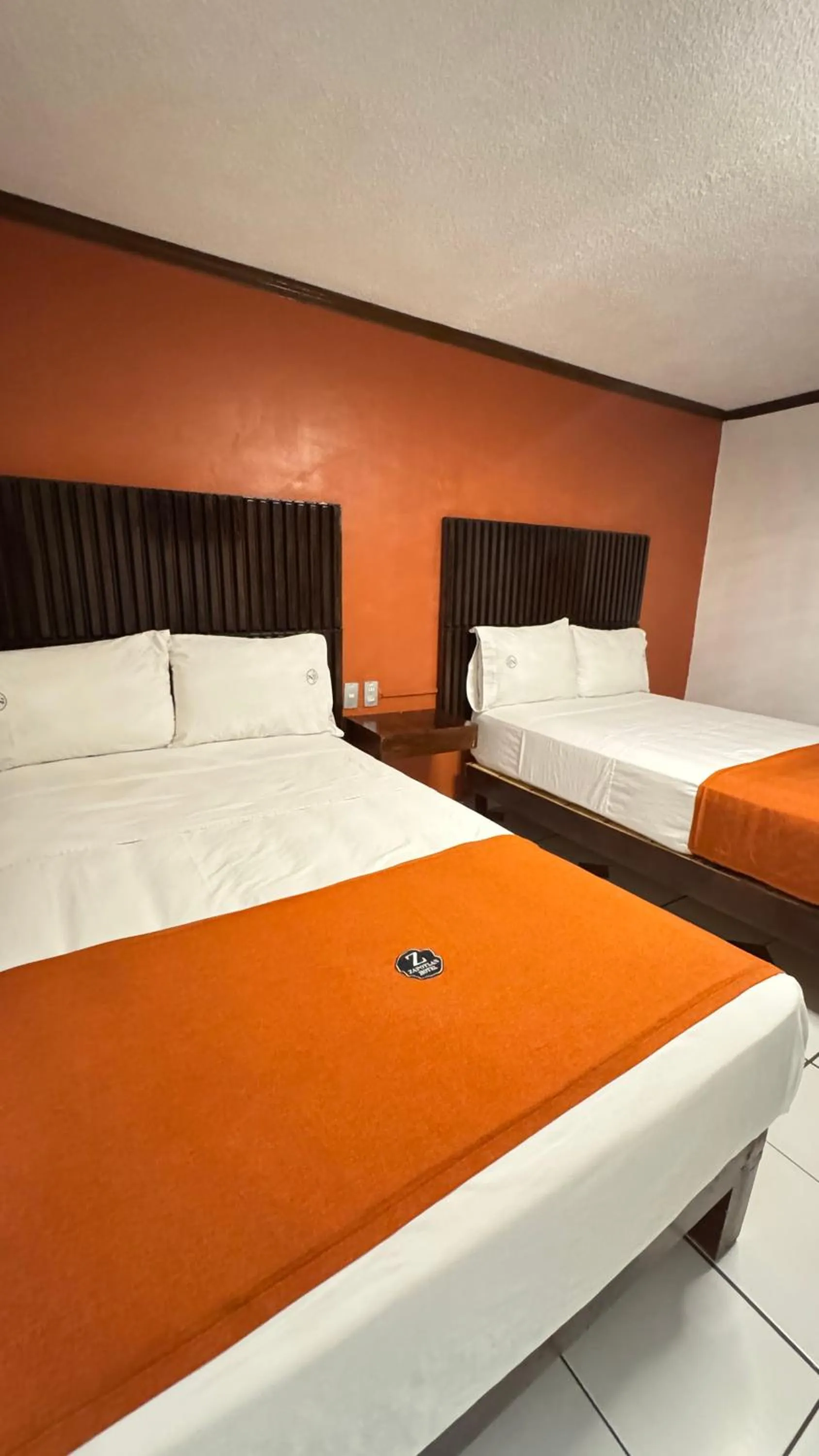 Bed in HOTEL ZAPOTLAN