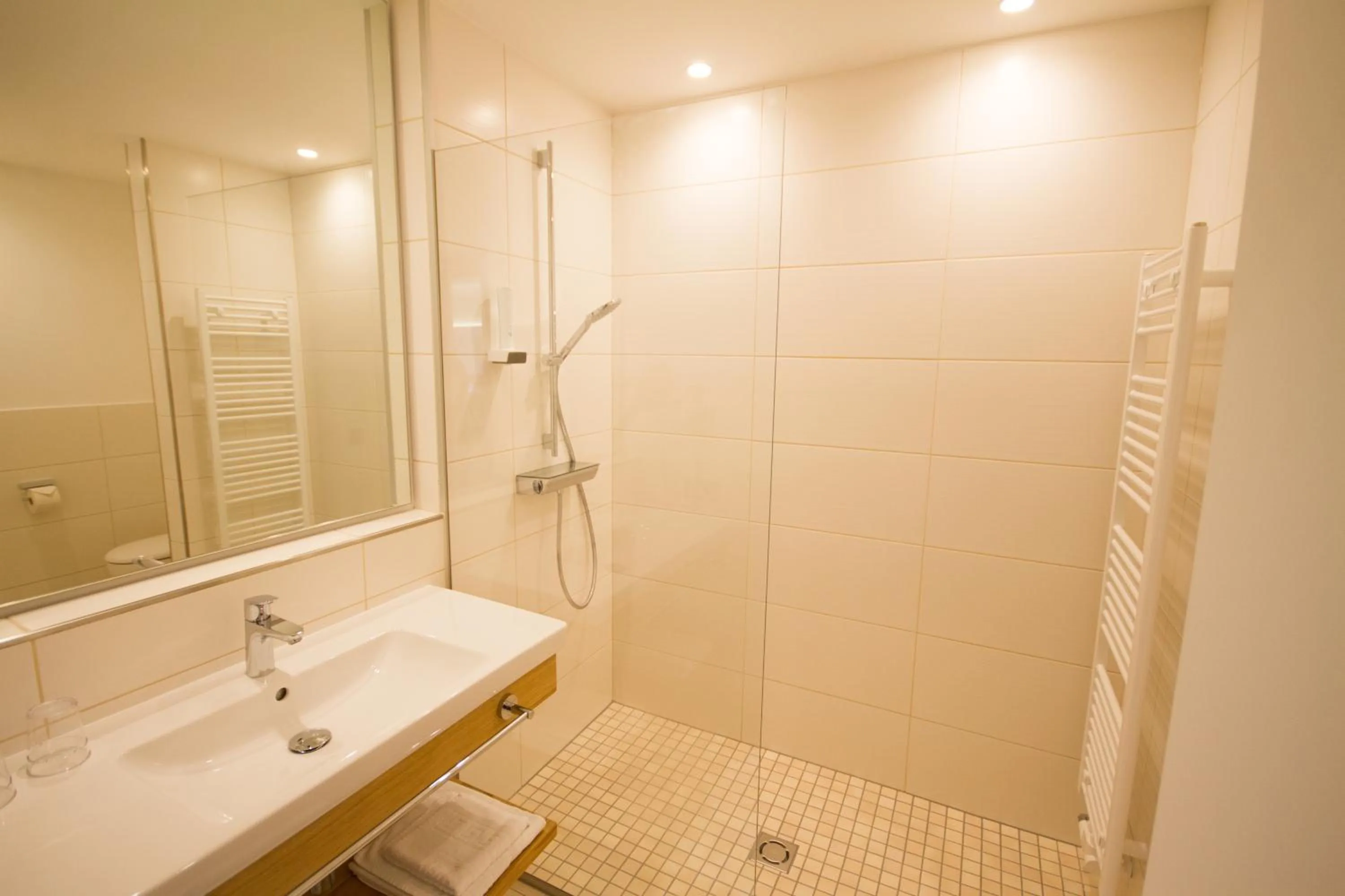 Bathroom in Hotel-Gasthof Beim Böckhiasl