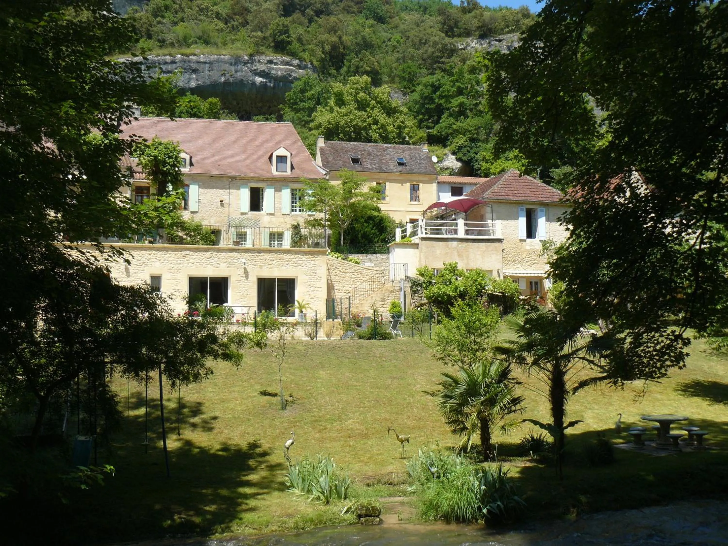 Property building in Chambres d'Hôtes & Gites Pouget