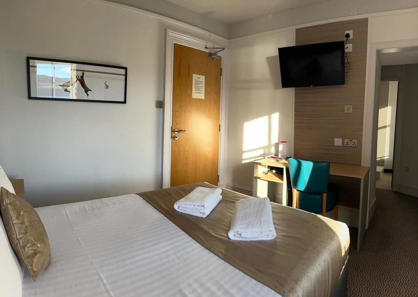 Bed in Caledonian Hotel 'A Bespoke Hotel’