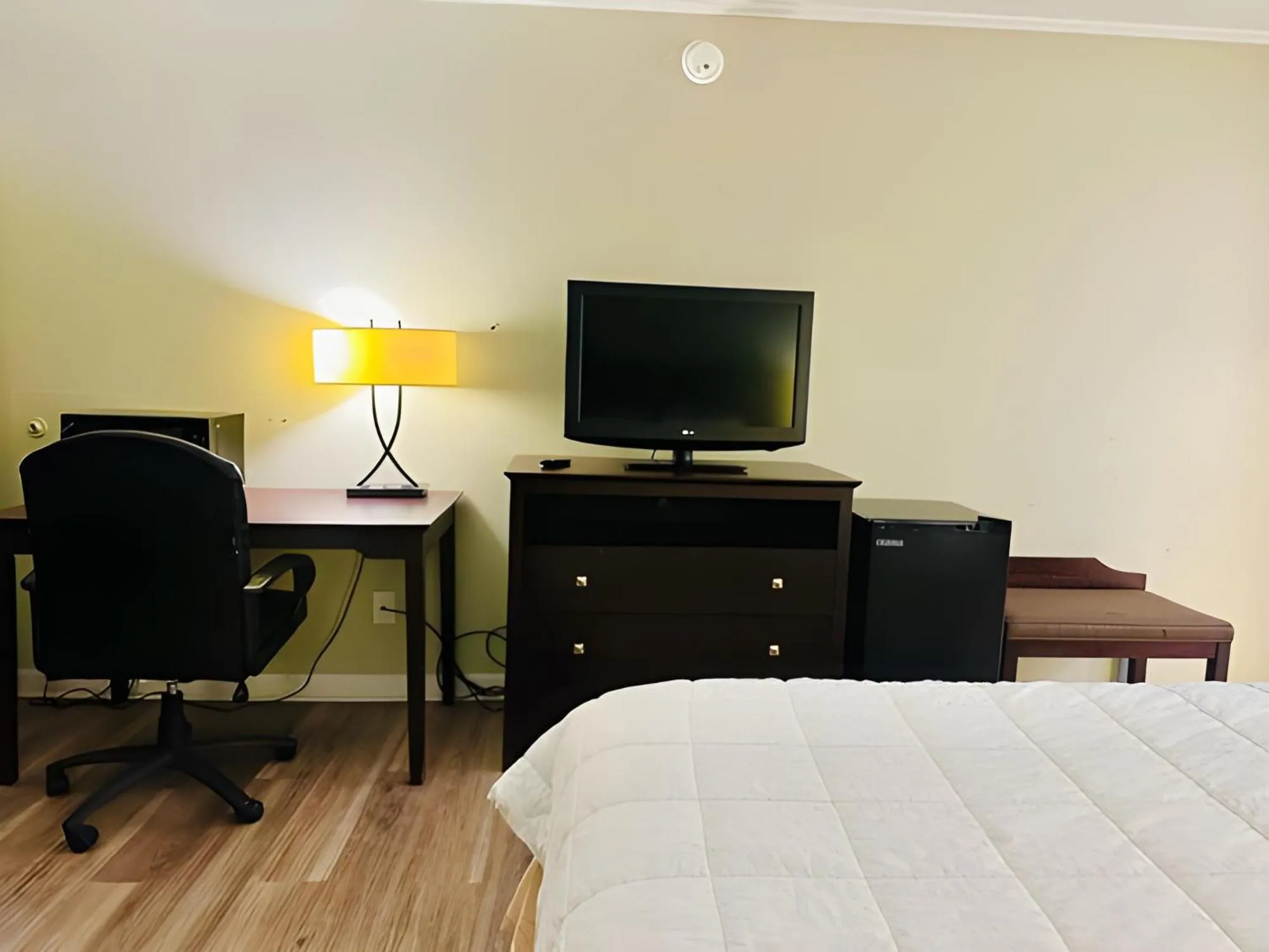 TV and multimedia, Bed in Astoria Hotel North