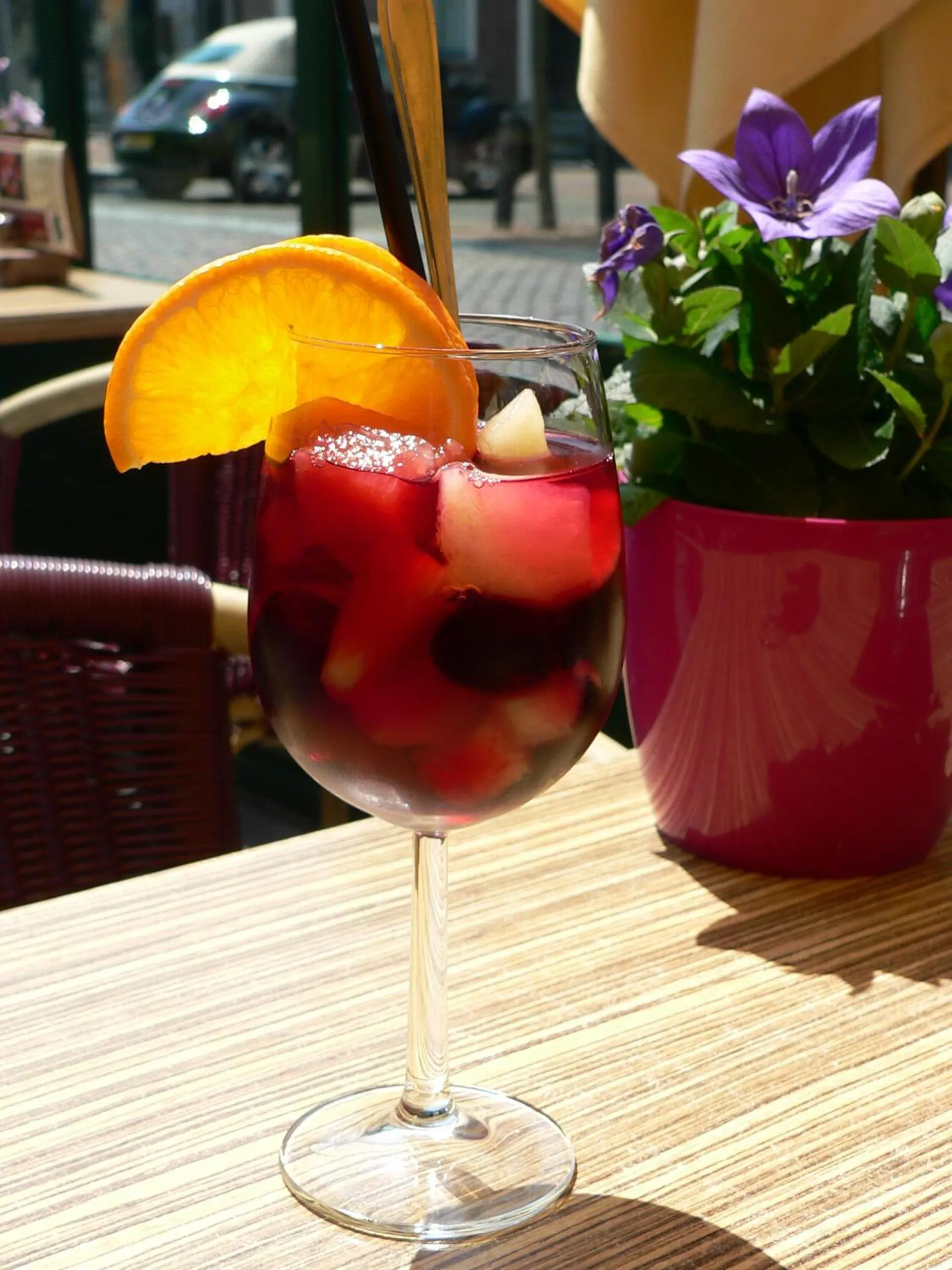 Alcoholic drinks in Hotel Café Restaurant "De Kroon"