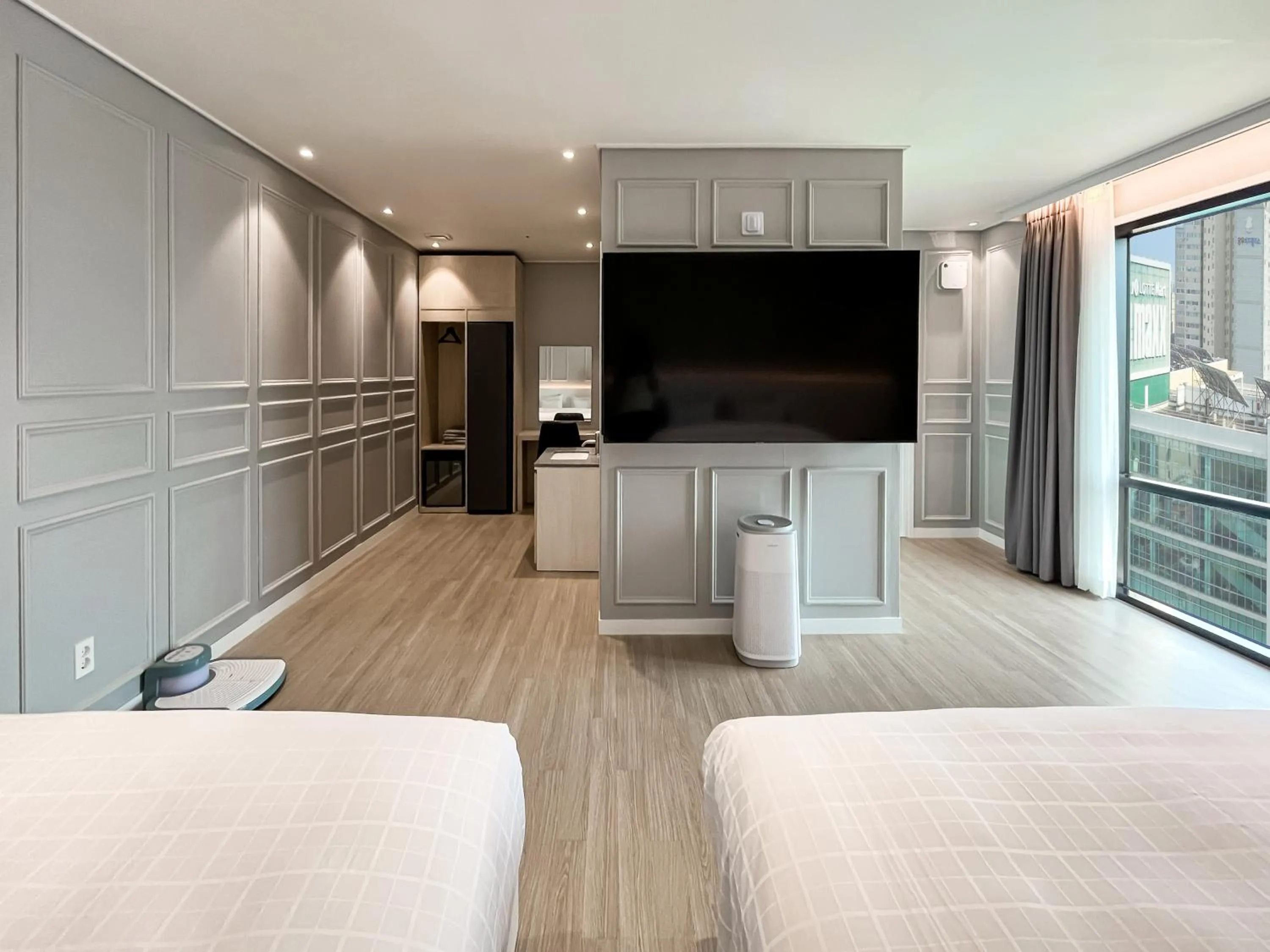 Decorative detail, Bed in Hound Hotel Mokpo Peace Plaza