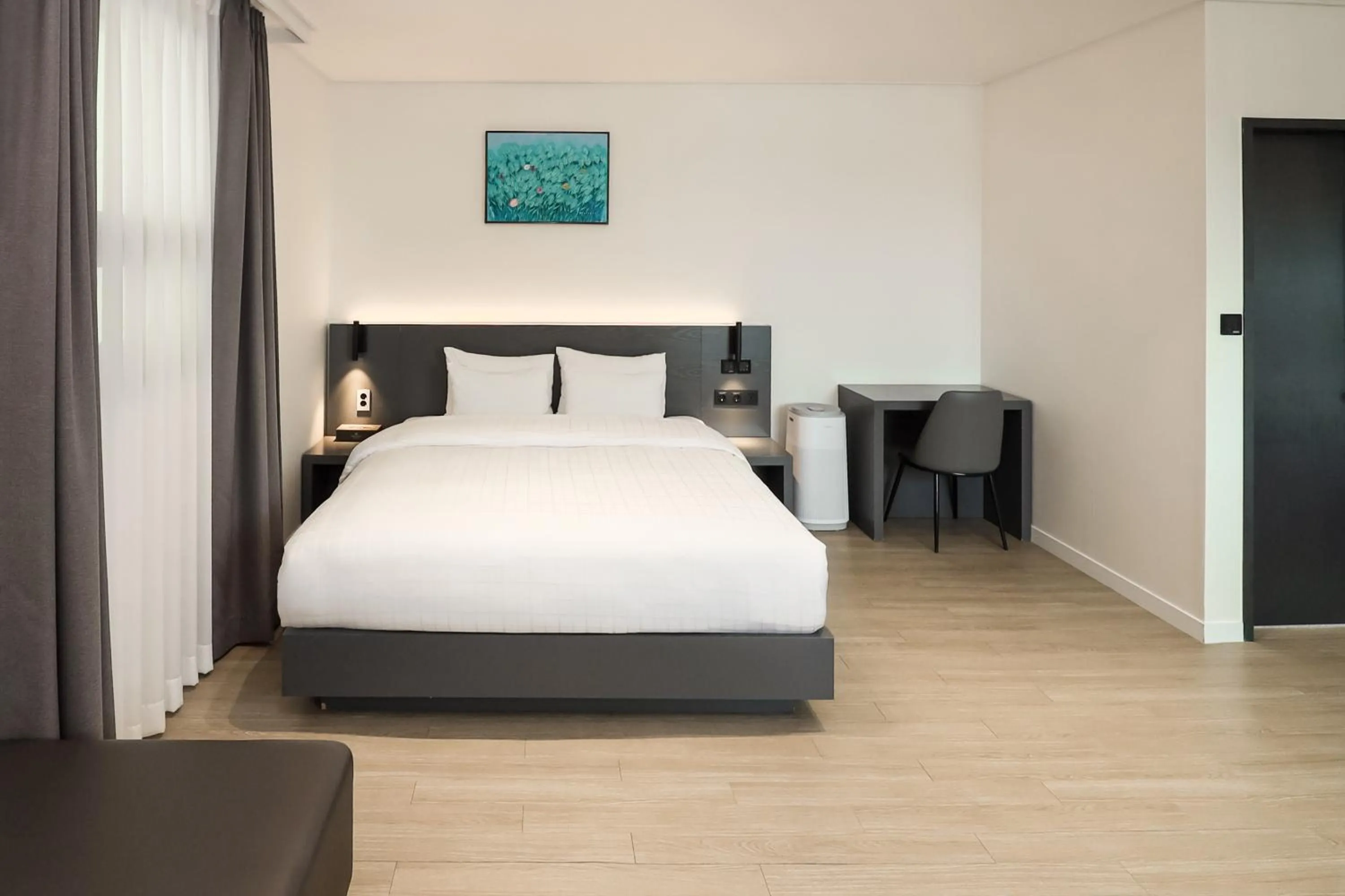 Decorative detail, Bed in Hound Hotel Mokpo Peace Plaza