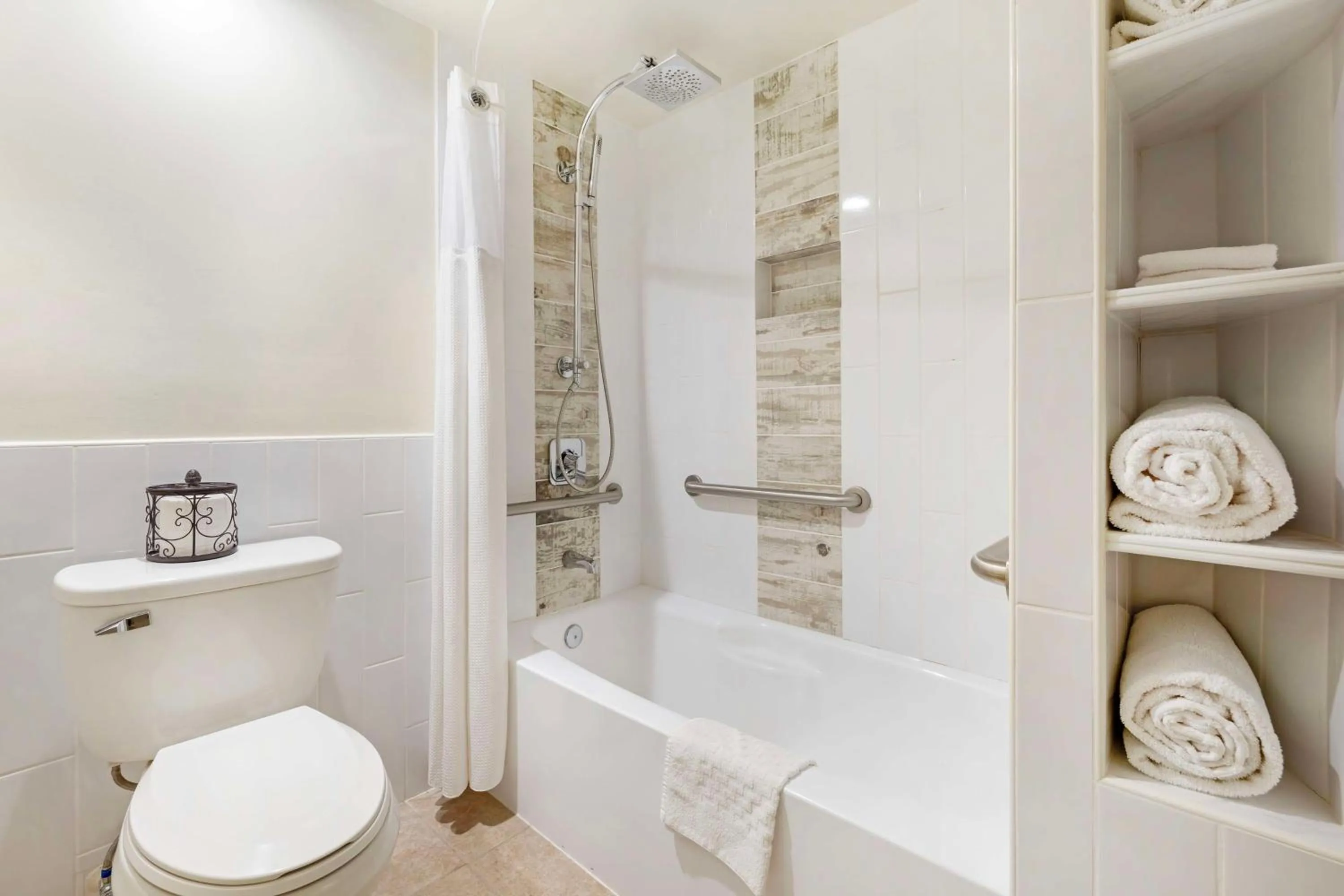 Bathroom in Best Western East Zion Thunderbird Lodge