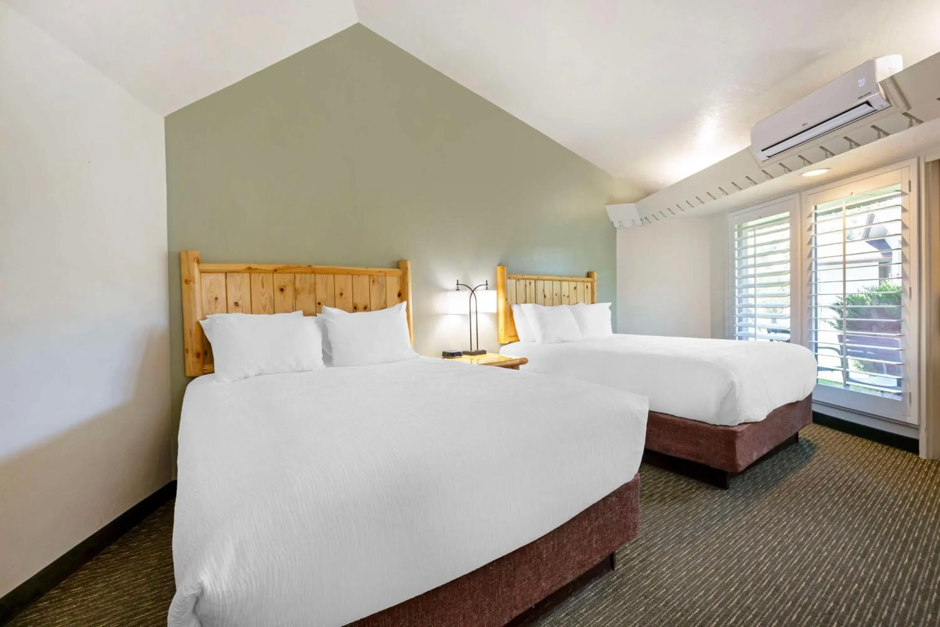 Bedroom, Bed in Best Western East Zion Thunderbird Lodge Bedroom, Bed in Best Western East Zion Thunderbird Lodge