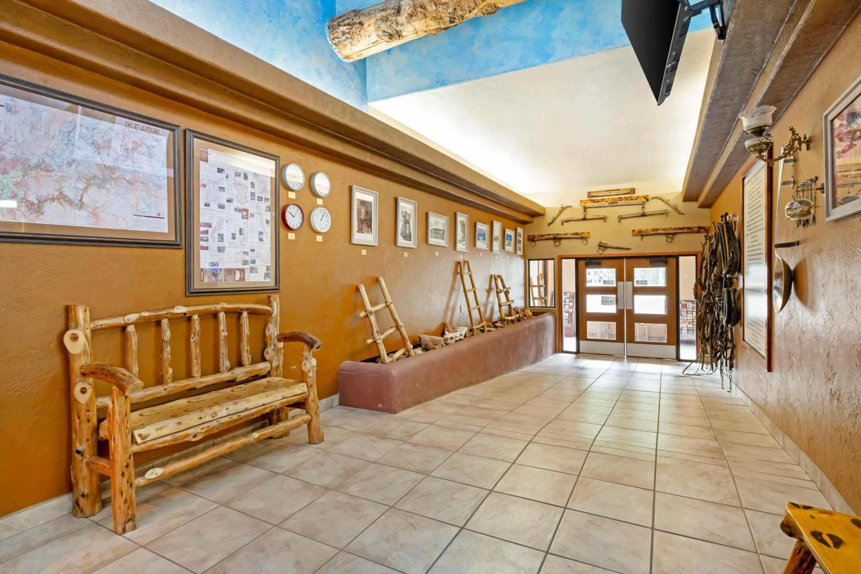 Lobby or reception in Best Western East Zion Thunderbird Lodge