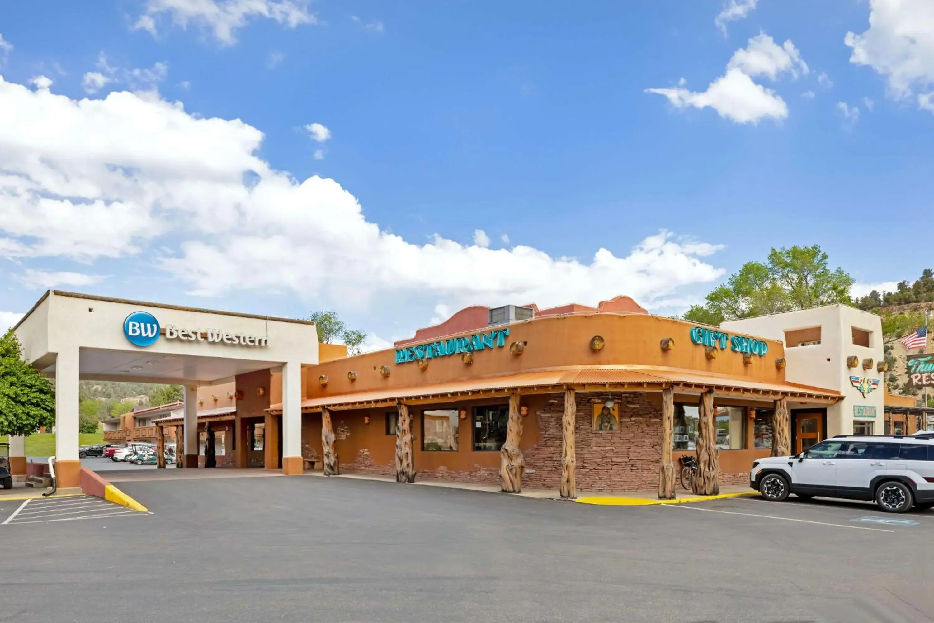 Property building in Best Western East Zion Thunderbird Lodge Property building in Best Western East Zion Thunderbird Lodge