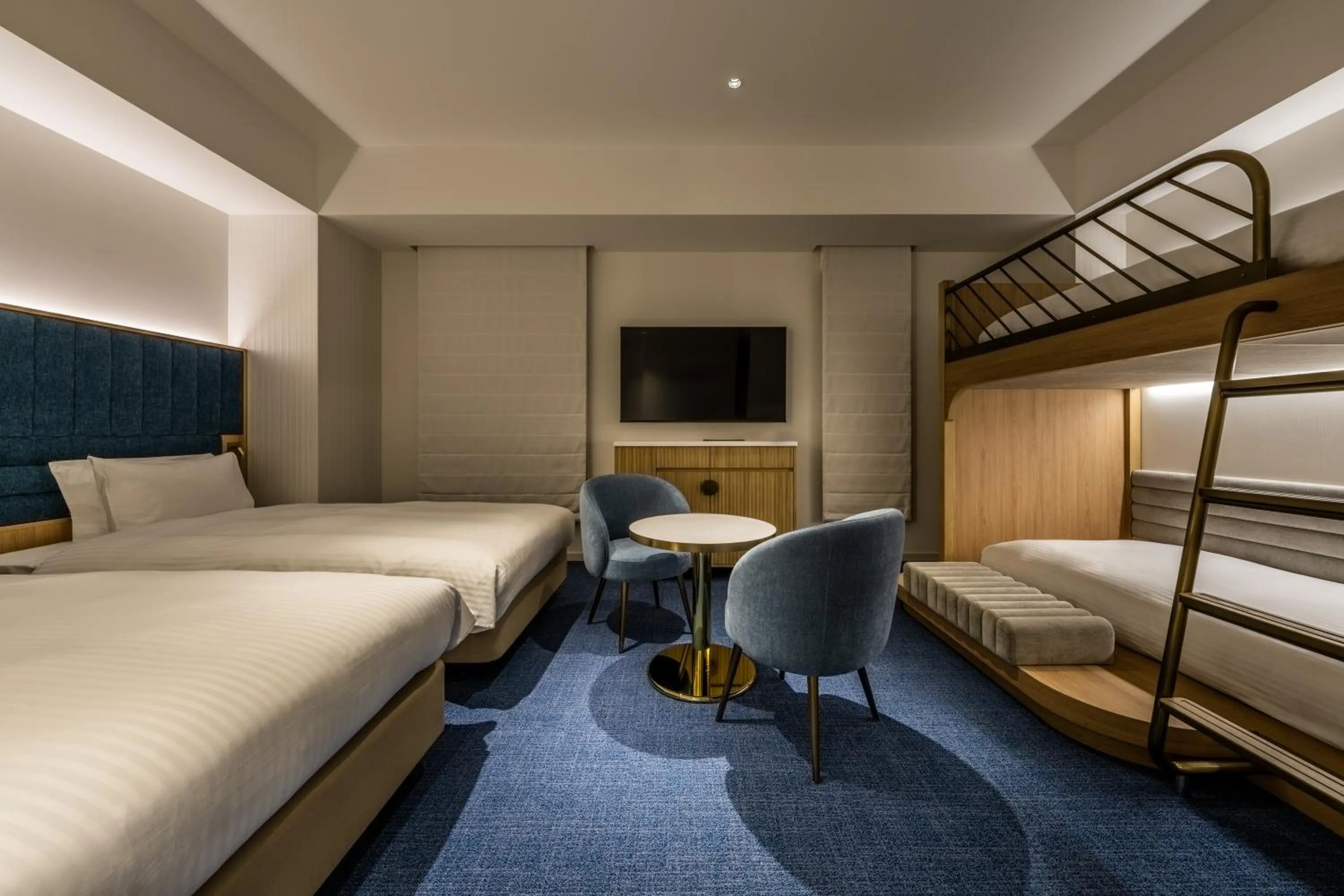 Bed in Hotel Comento Yokohama Kannai