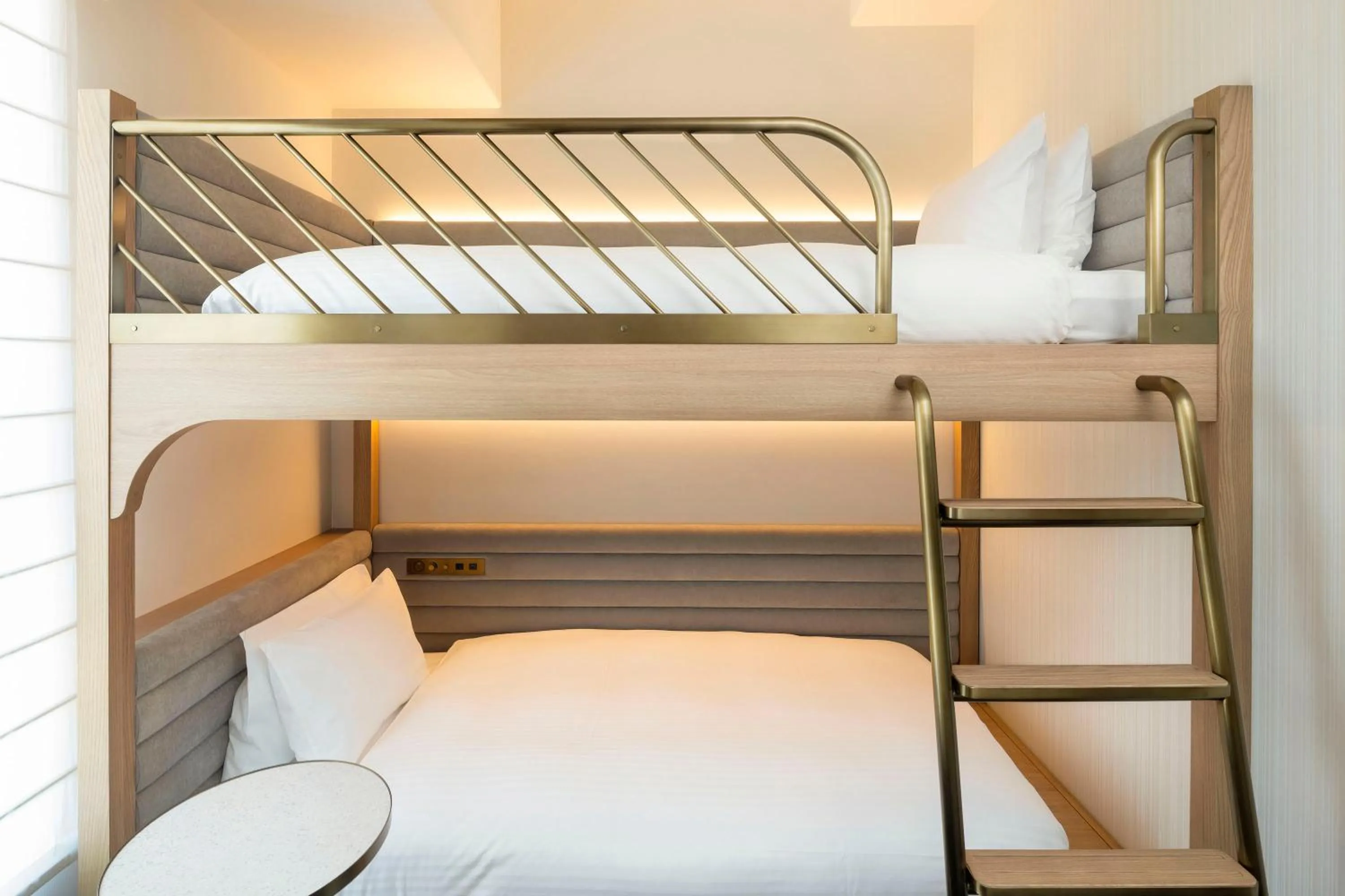 Bed in Hotel Comento Yokohama Kannai