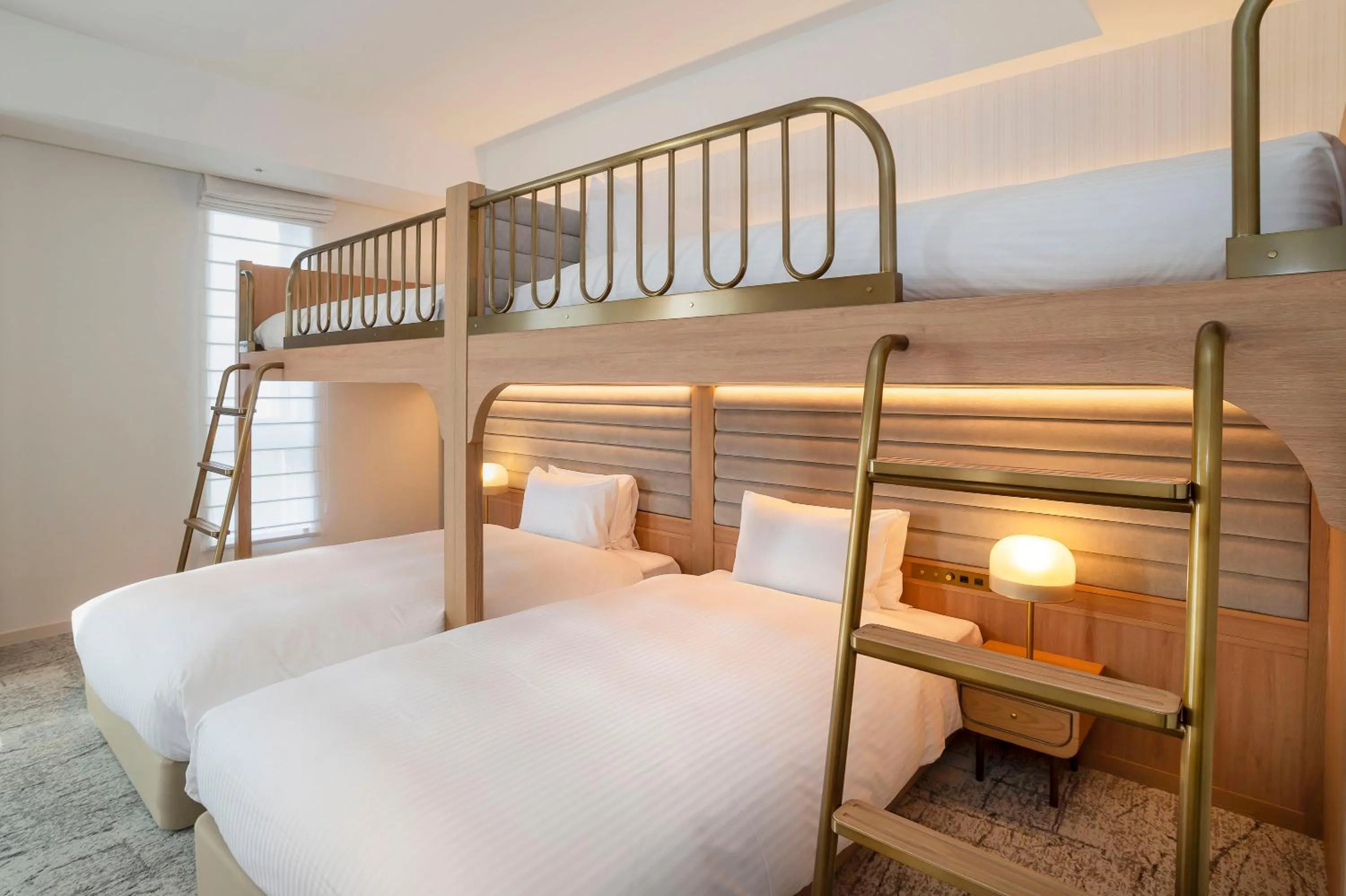 Bed in Hotel Comento Yokohama Kannai