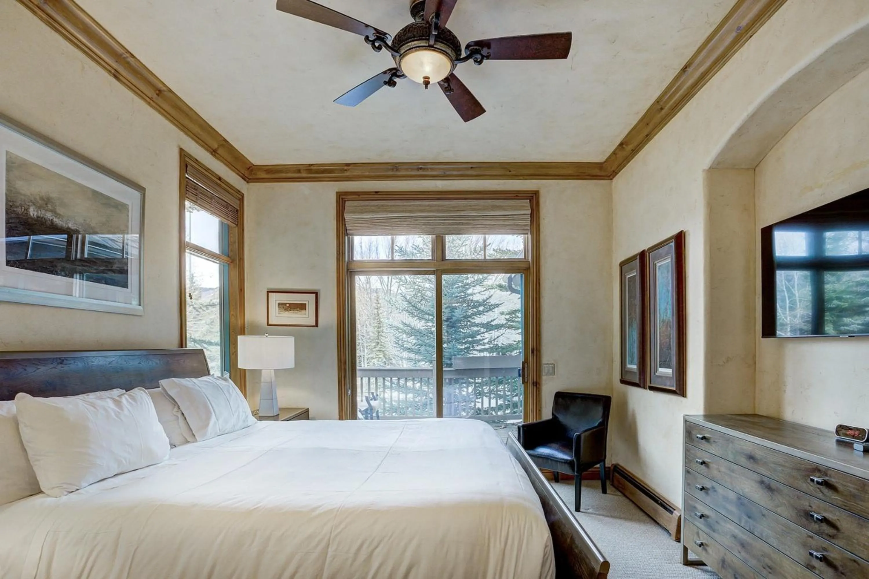 Bedroom, Bed in Arrowhead Village at Beaver Creek