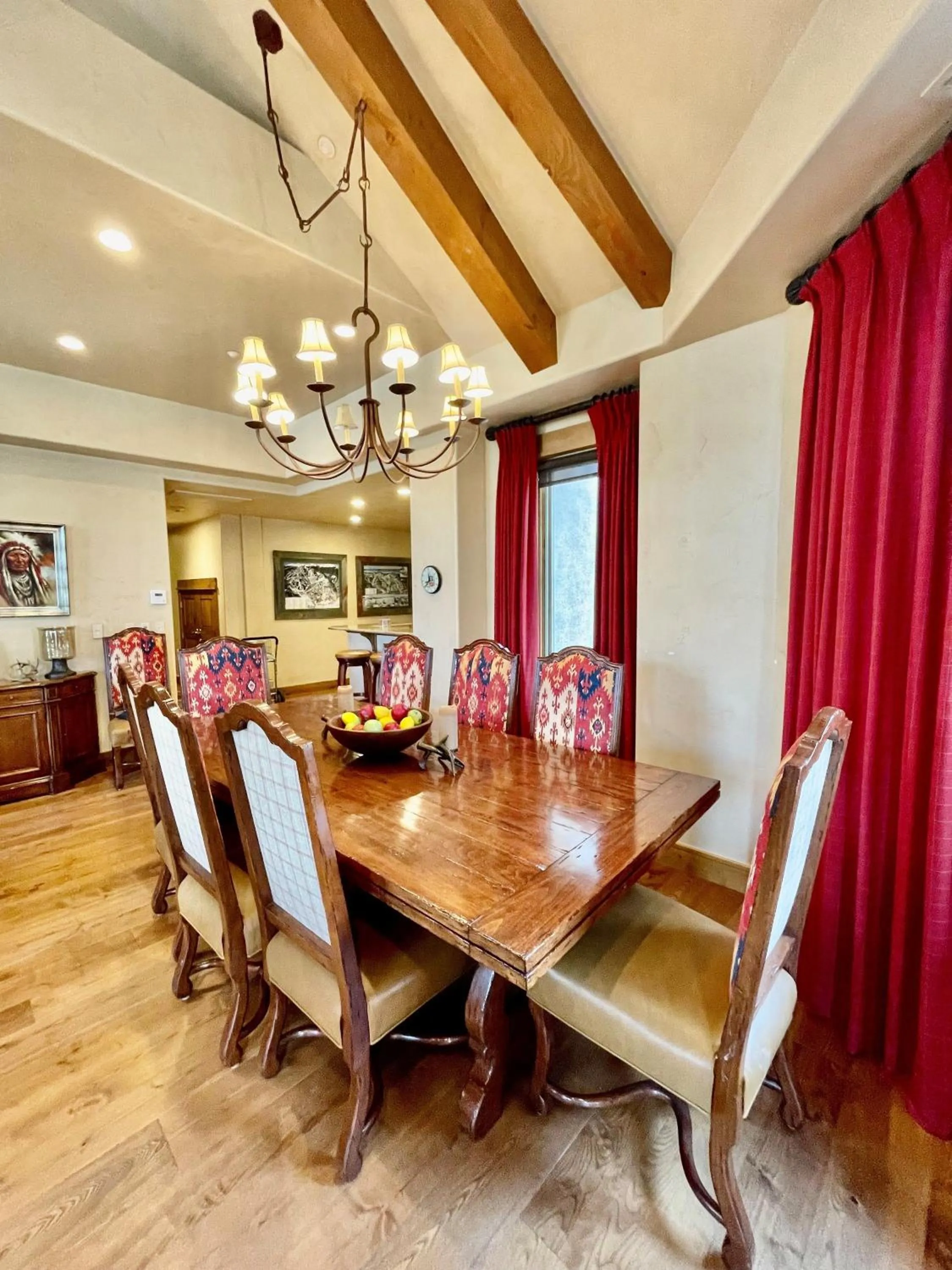 Food and drinks in Arrowhead Village at Beaver Creek