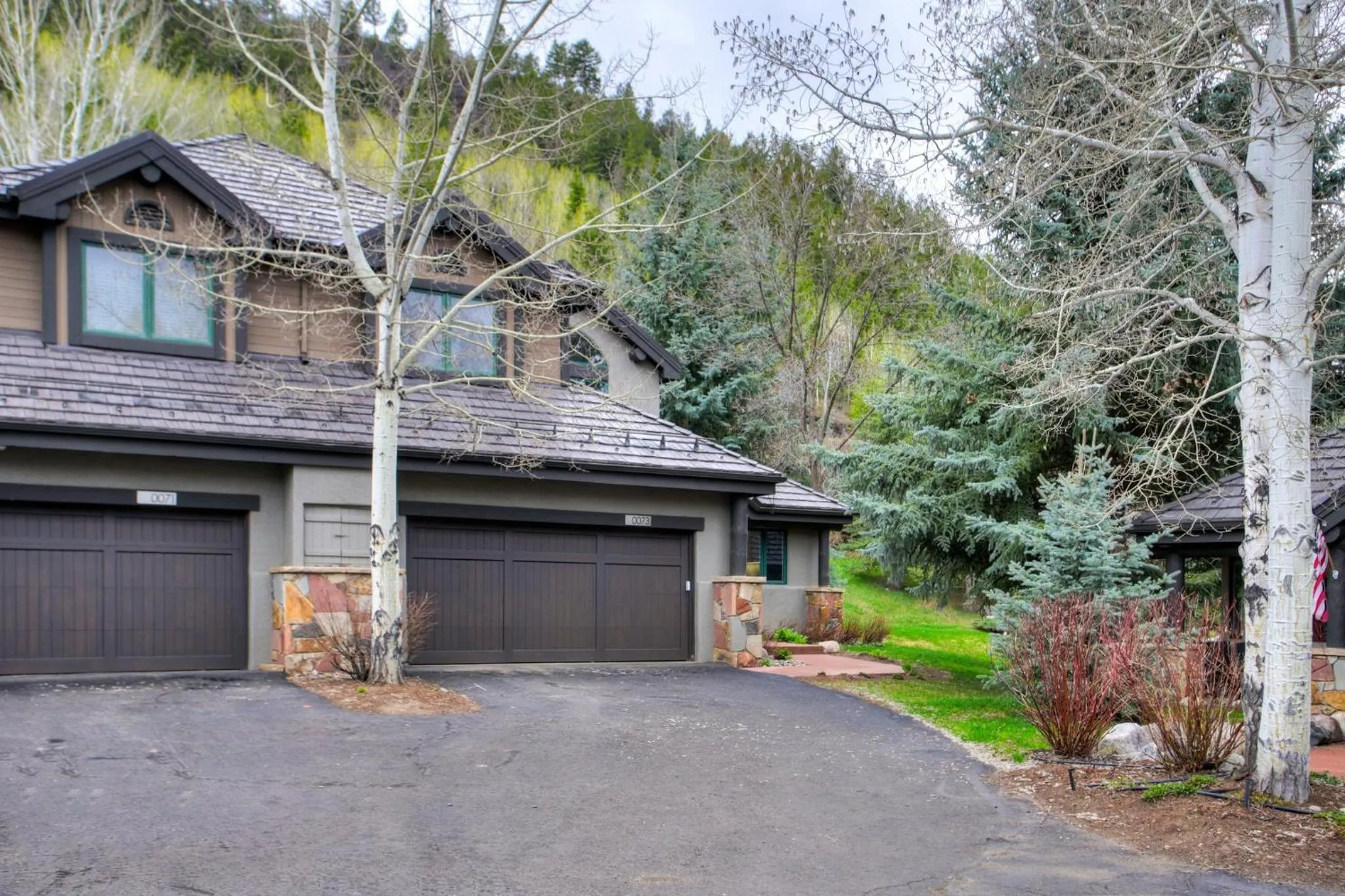 Photo of the whole room in Arrowhead Village at Beaver Creek