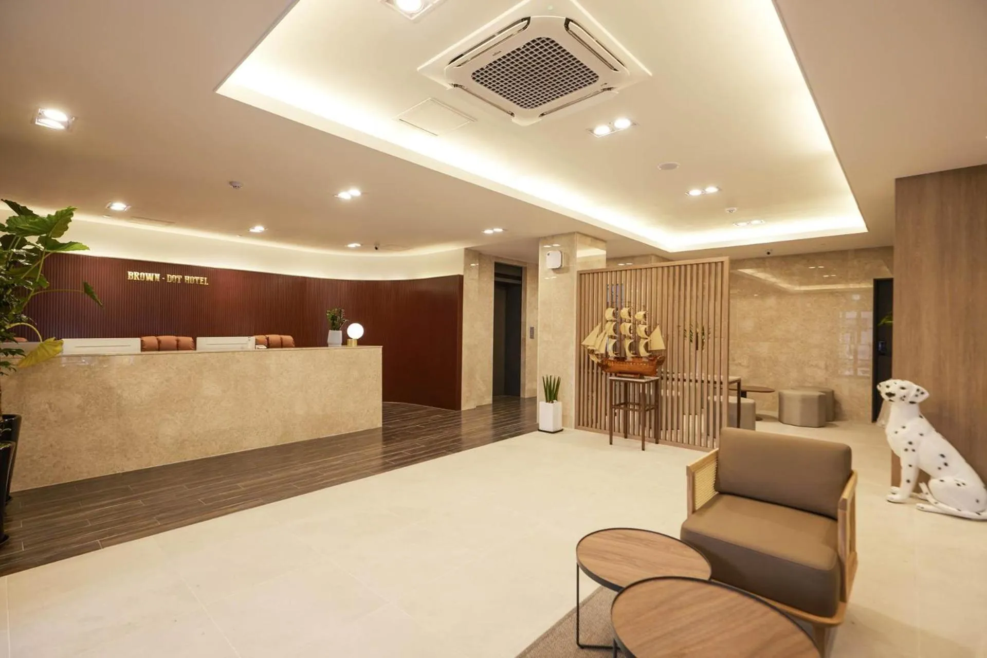 Lobby or reception in Browndot Suwon cityhall
