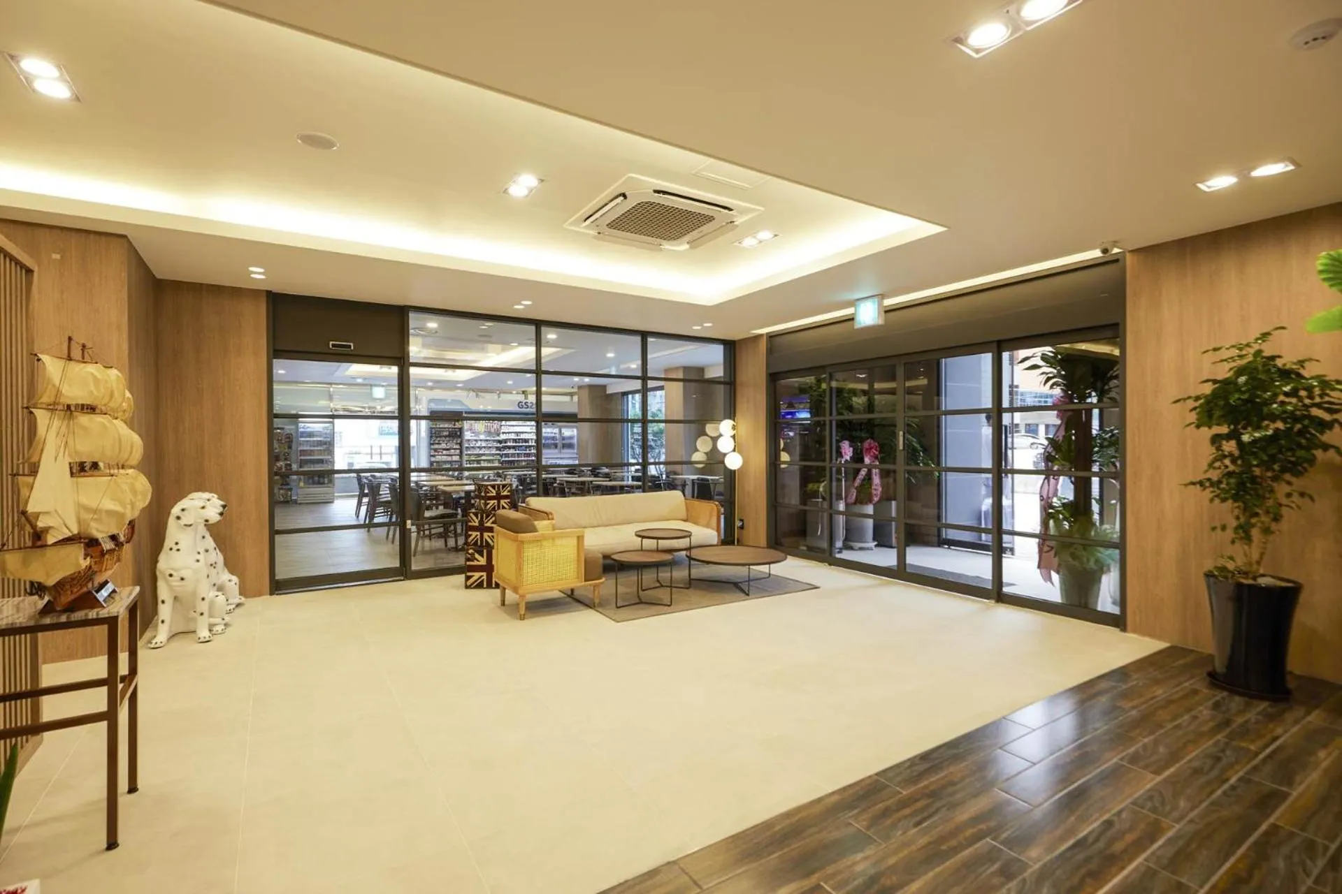 Lobby or reception in Browndot Suwon cityhall