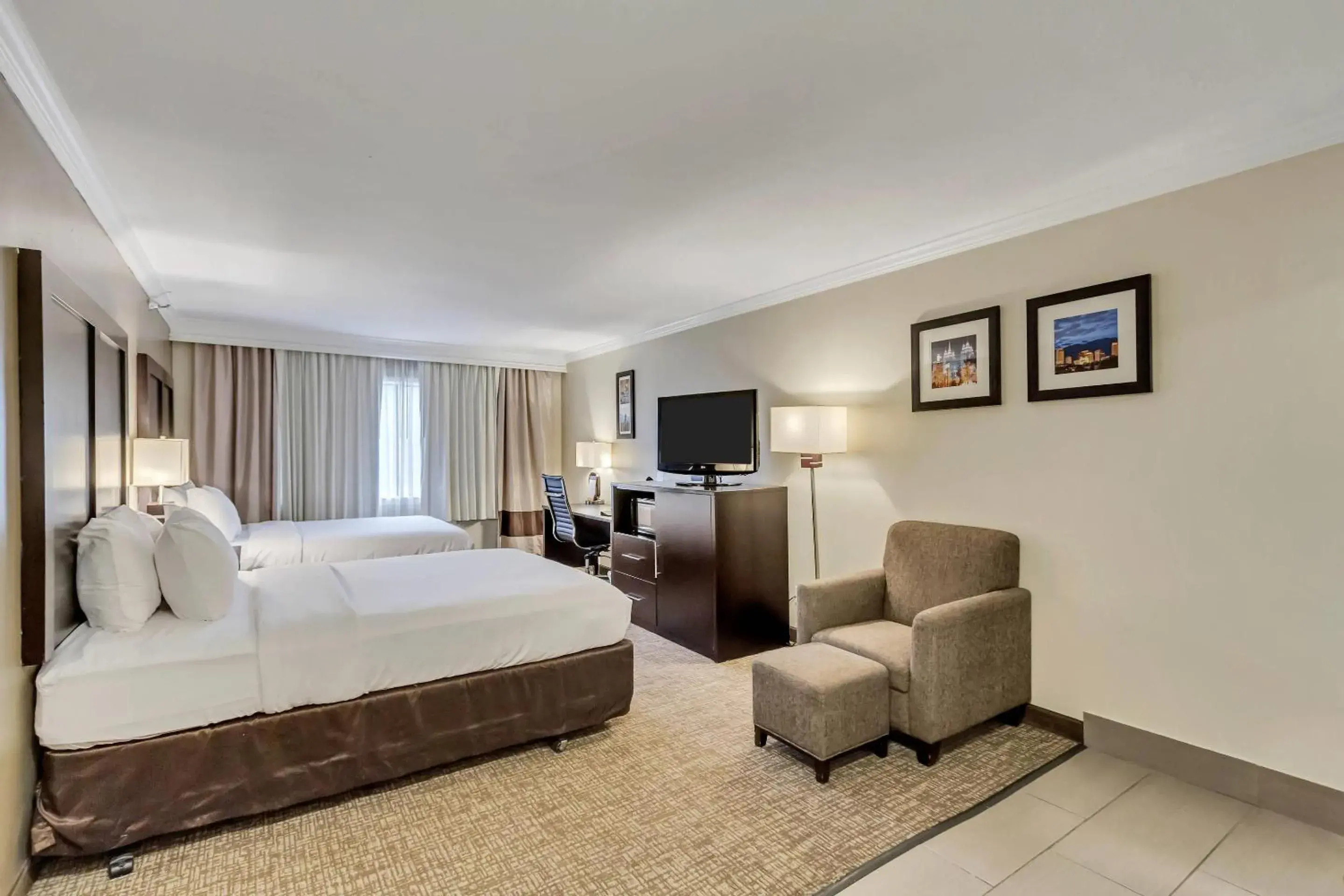 Queen Suite with Two Queen Beds - Non-Smoking in Comfort Inn Murray – Salt Lake City South Queen Suite with Two Queen Beds - Non-Smoking in Comfort Inn Murray – Salt Lake City South