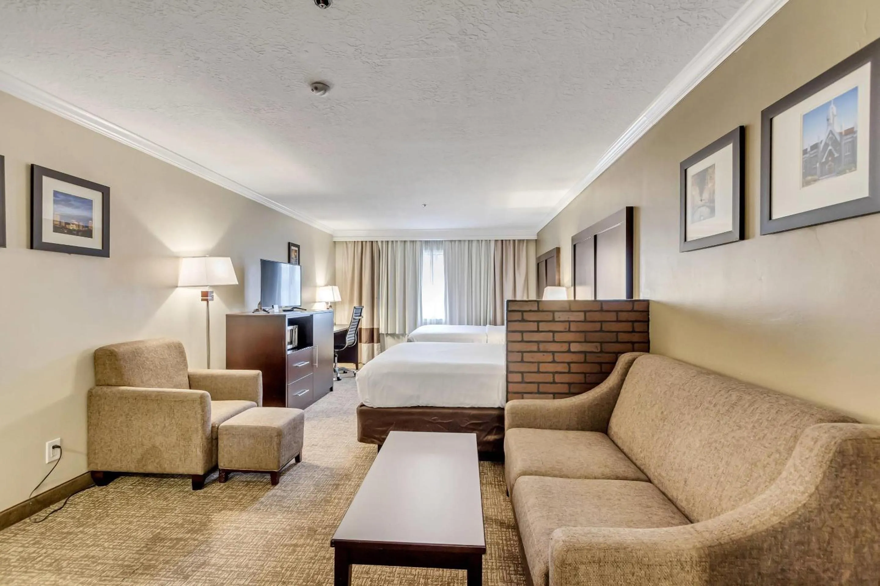 Bedroom, Bed in Comfort Inn Murray – Salt Lake City South