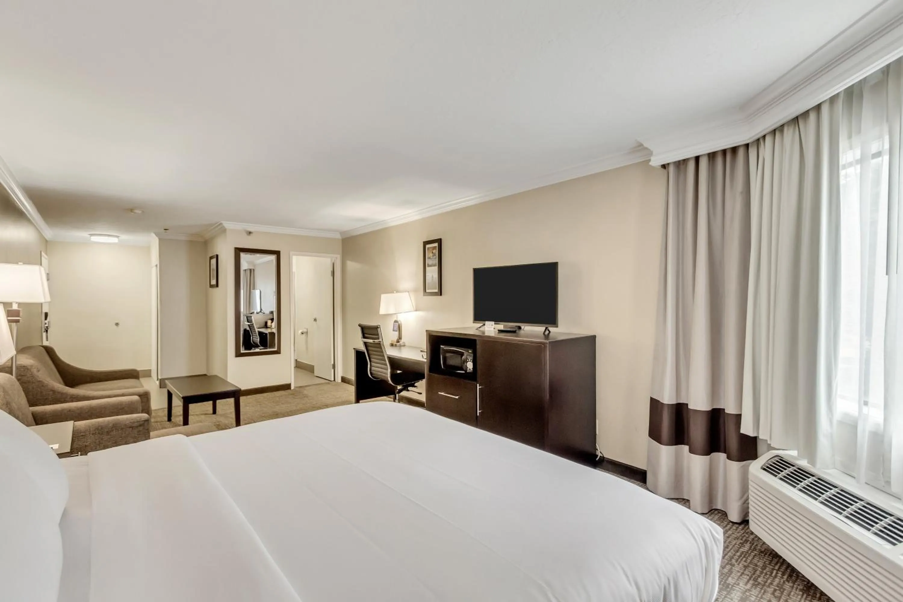 Bed in Comfort Inn Murray – Salt Lake City South