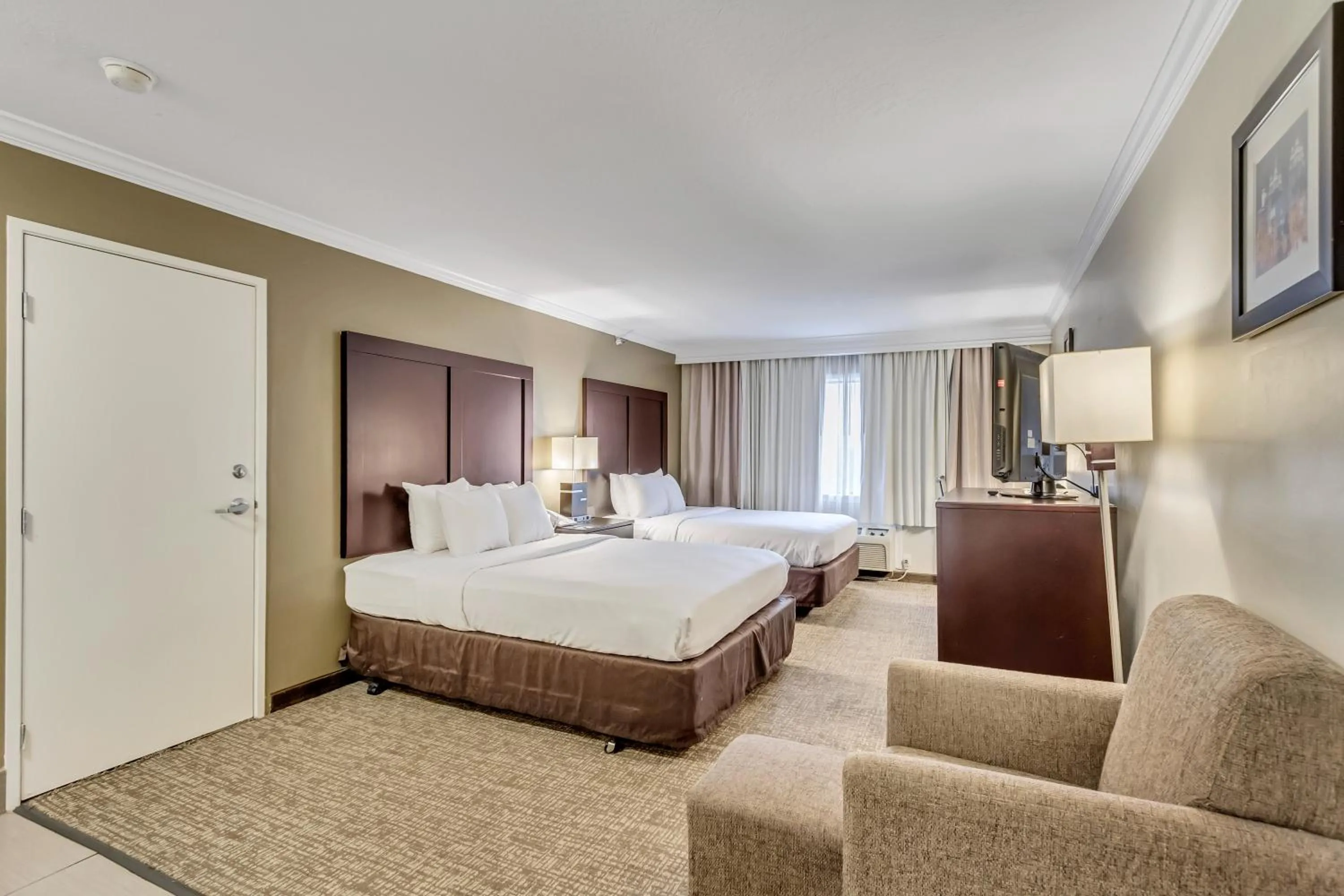 Bed in Comfort Inn Murray – Salt Lake City South