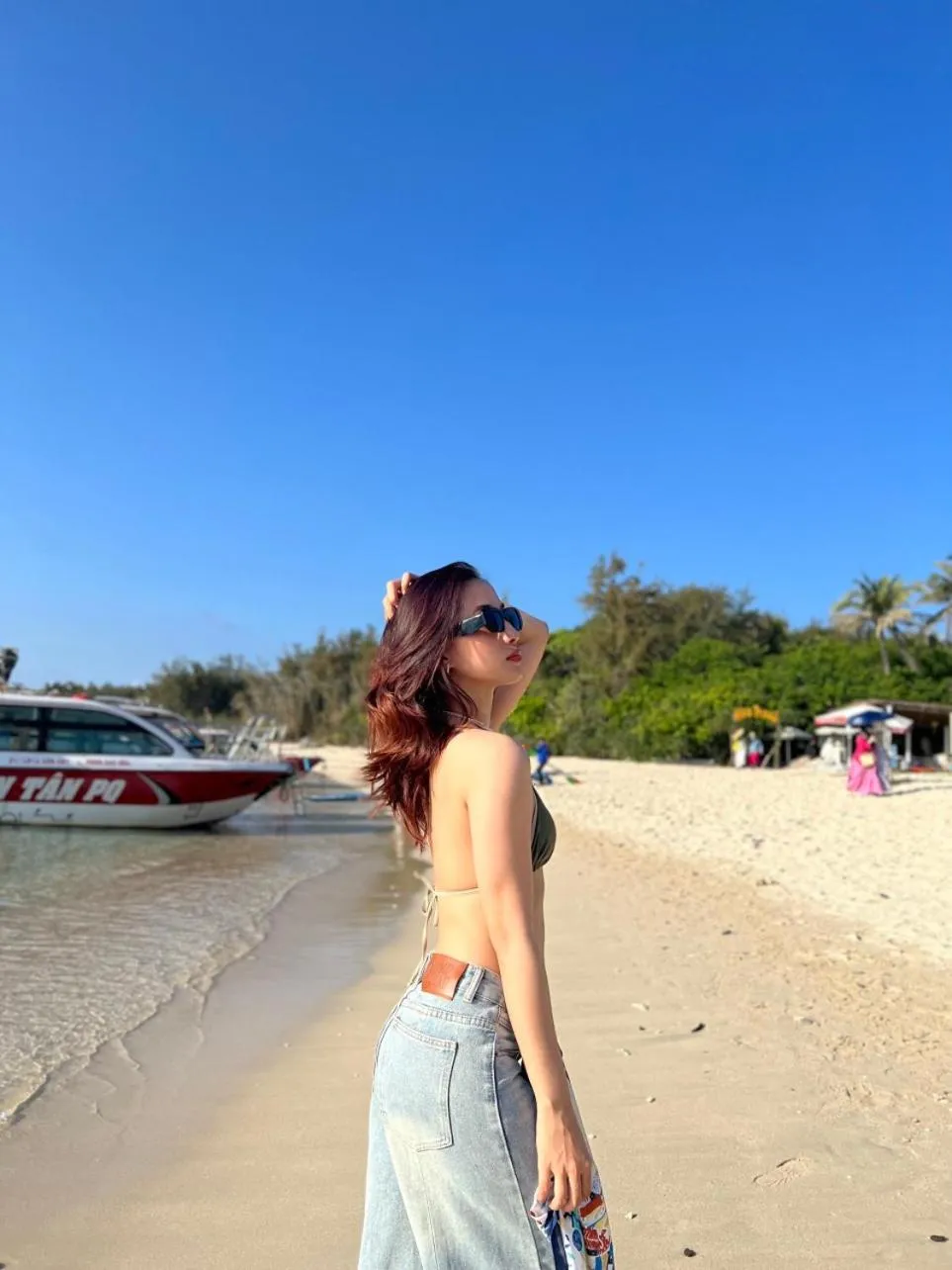 Beach in Homestay 1991