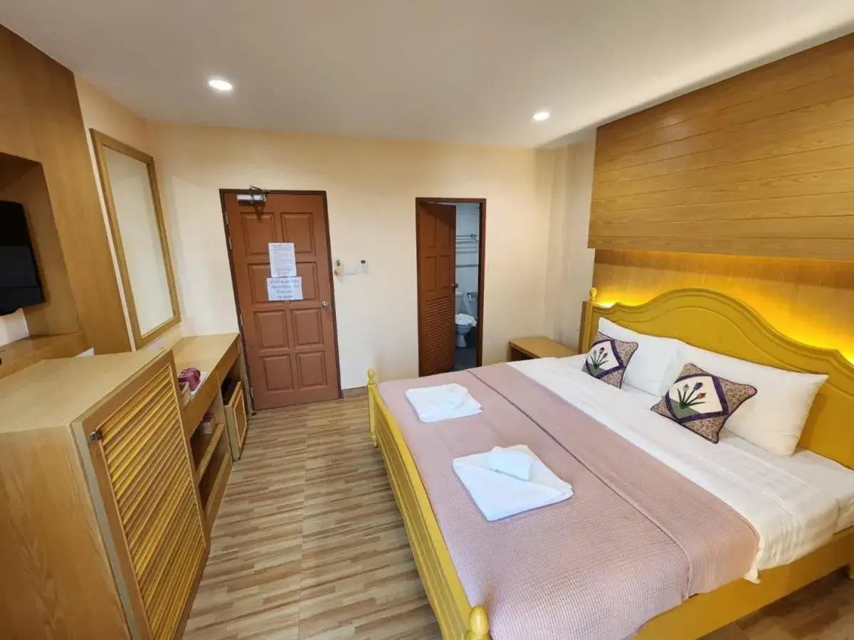 Bed in Alaita Hostel Patong Bed in Alaita Hostel Patong