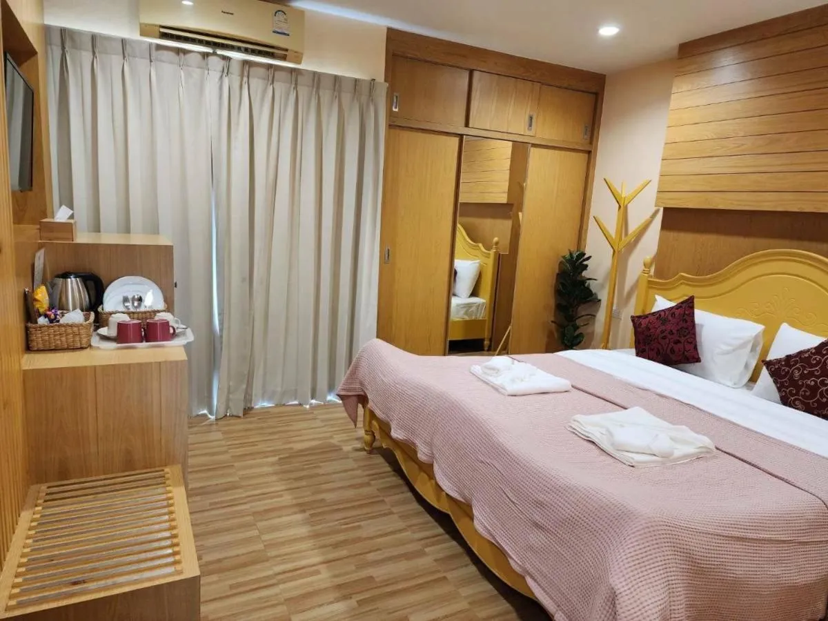 Bed in Alaita Hostel Patong