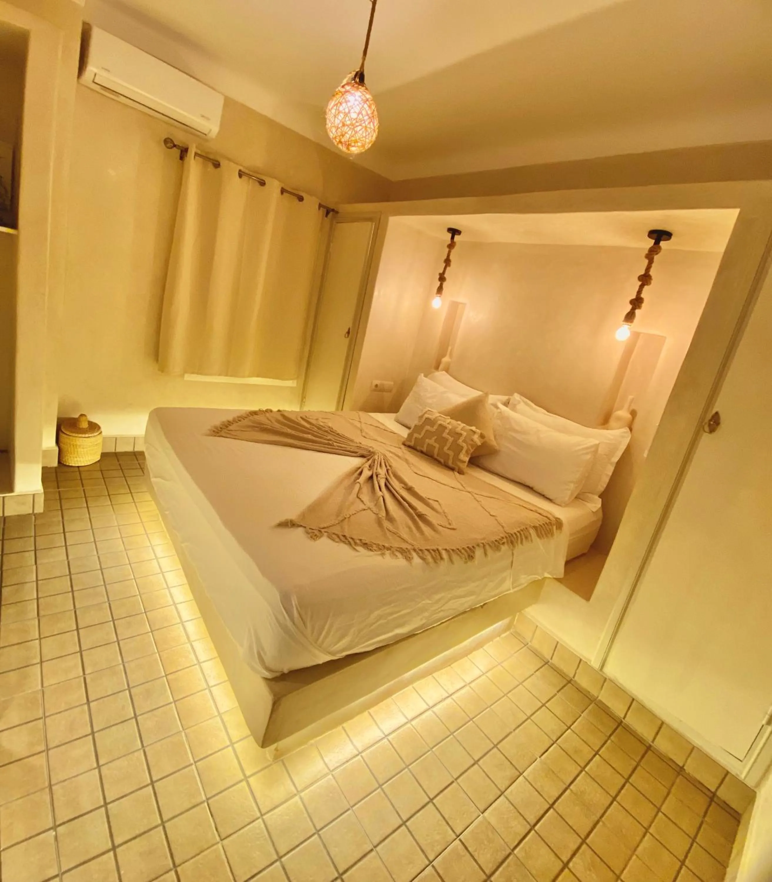 Bed in Riad Oum h&N B&B