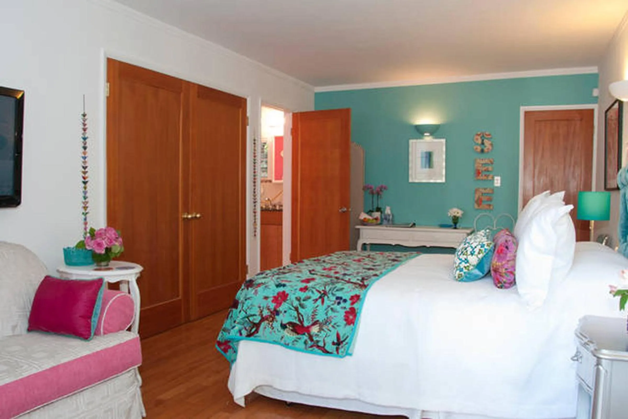 Bedroom, Bed in Beverly Hills Celebrity Home