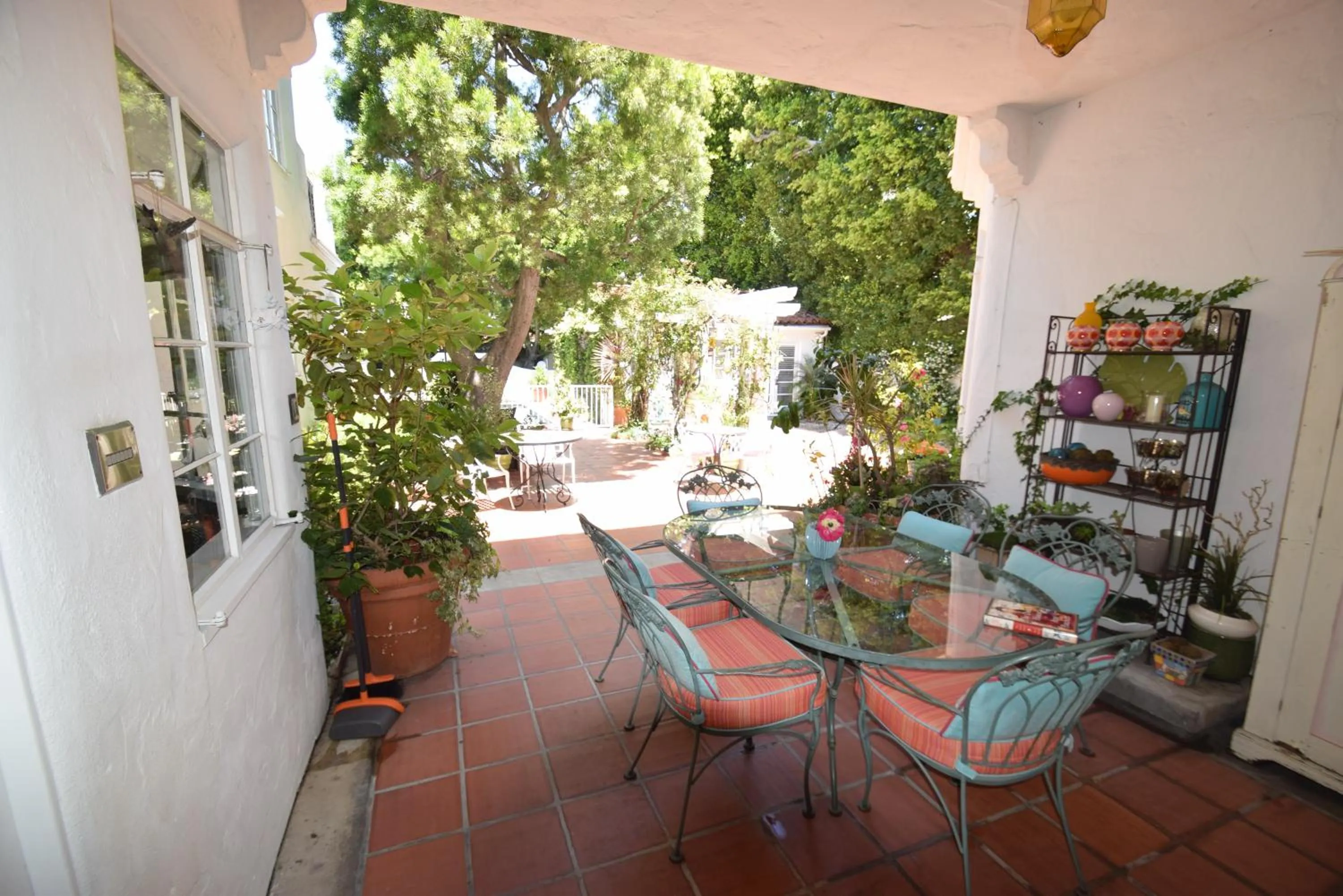 Balcony/Terrace in Beverly Hills Celebrity Home