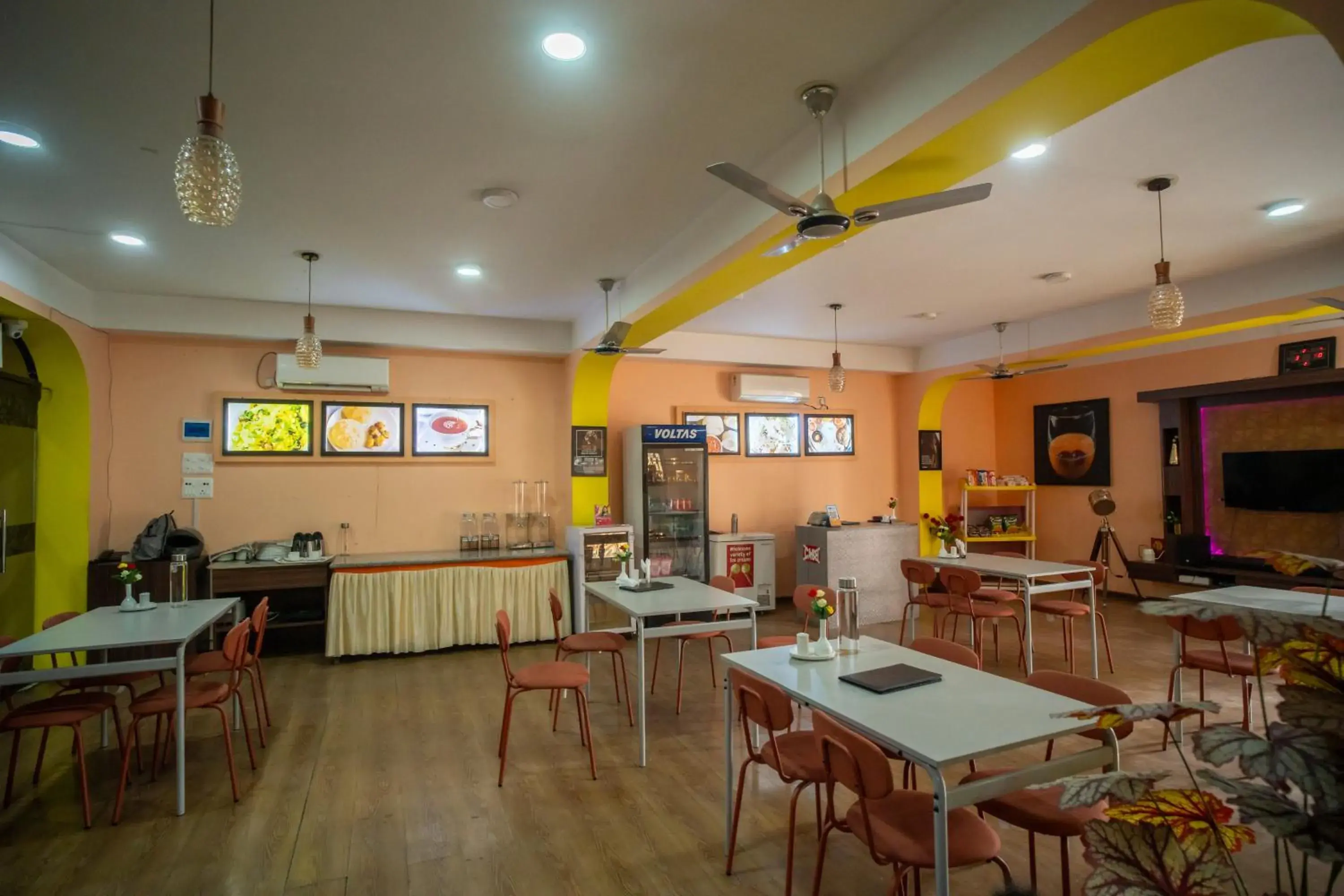 Restaurant/places to eat in Siliguri Club Restaurant/places to eat in Siliguri Club