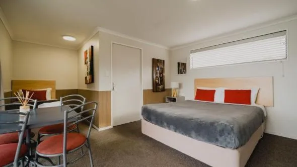 Bed in Lakes Edge Holiday Park