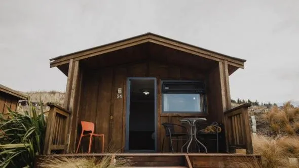 Lakes Edge Holiday Park