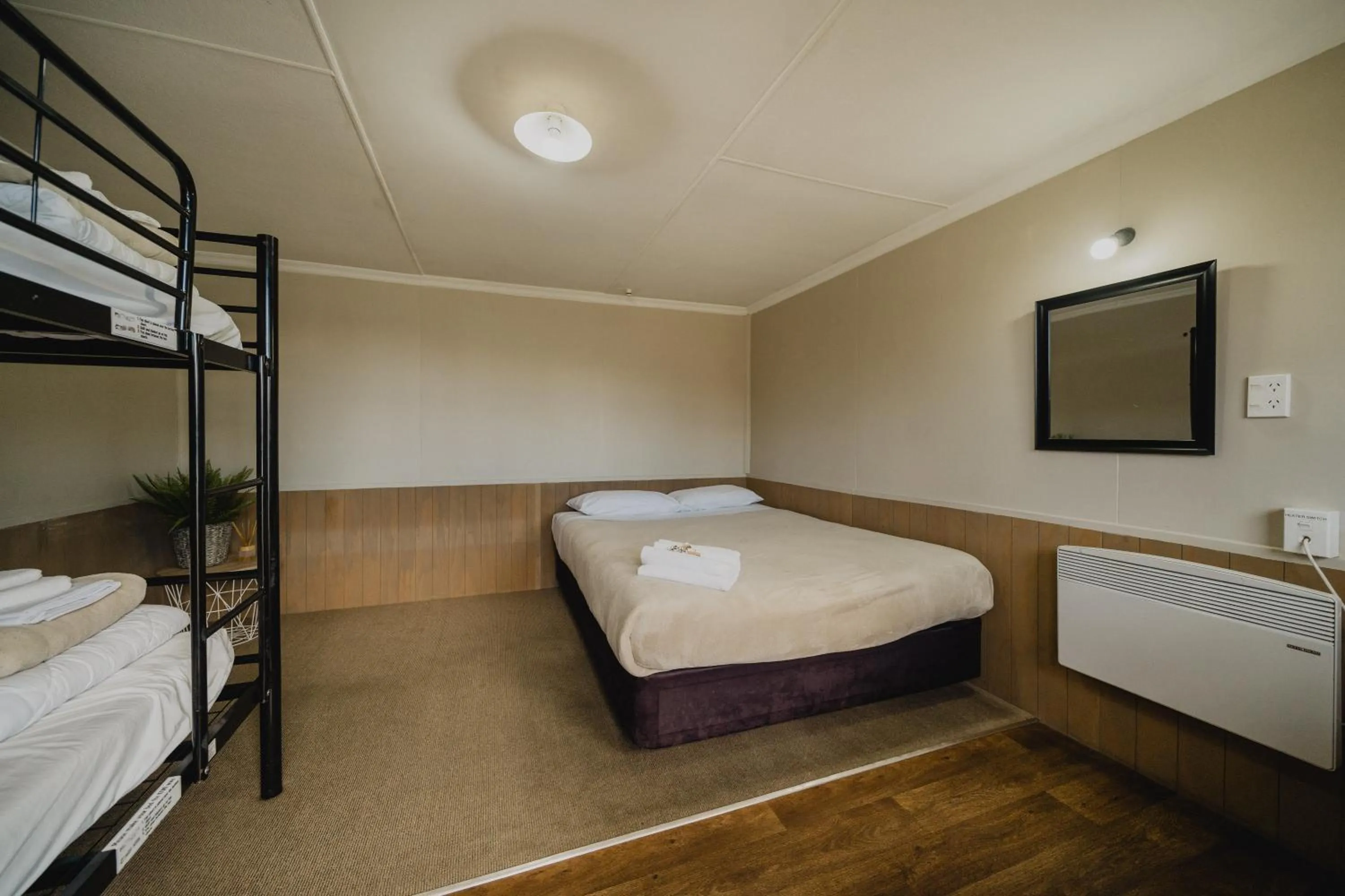 Bed in Lakes Edge Holiday Park