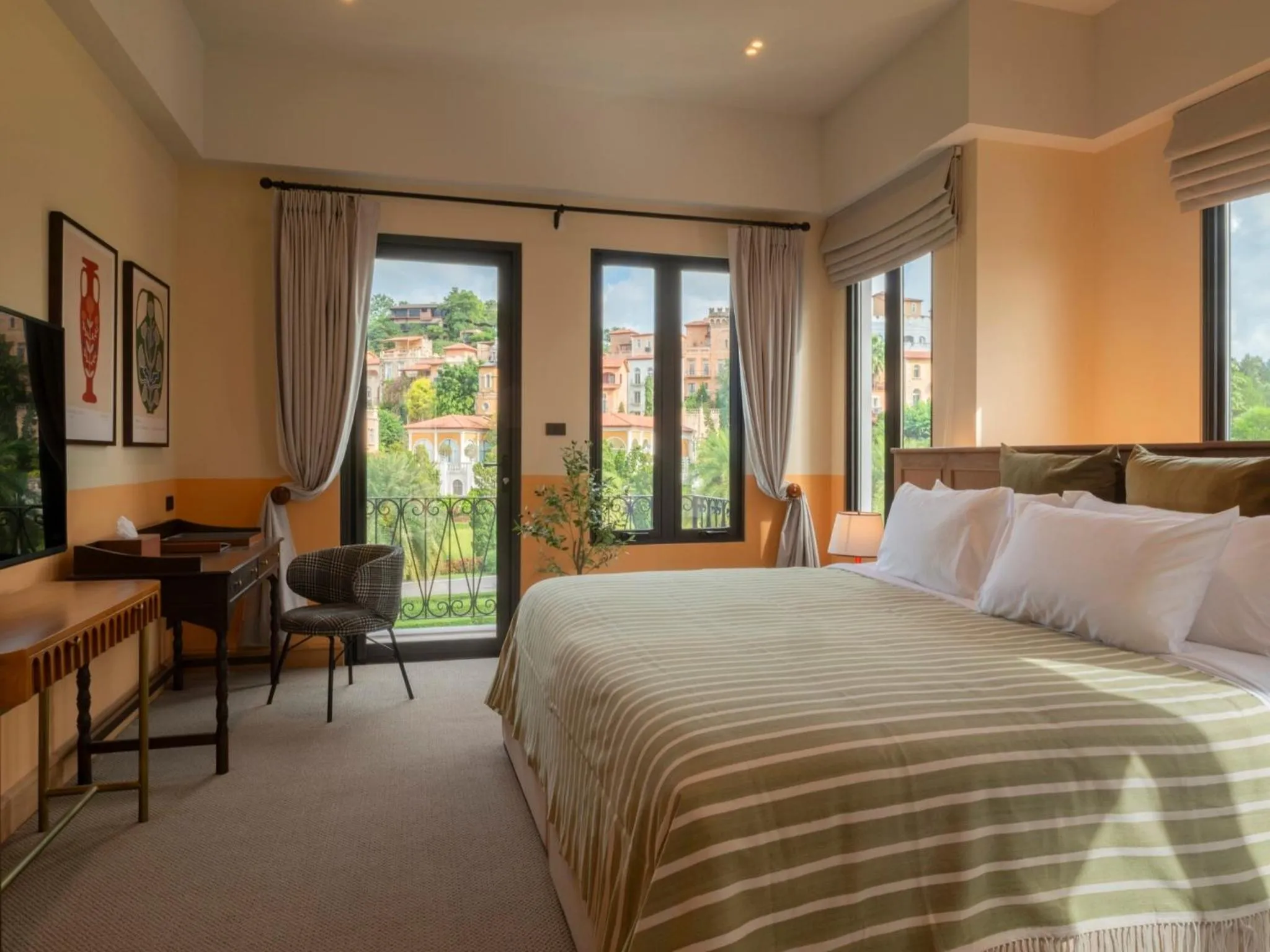 Bedroom, Bed in Toscana Valley Hotel Portofino