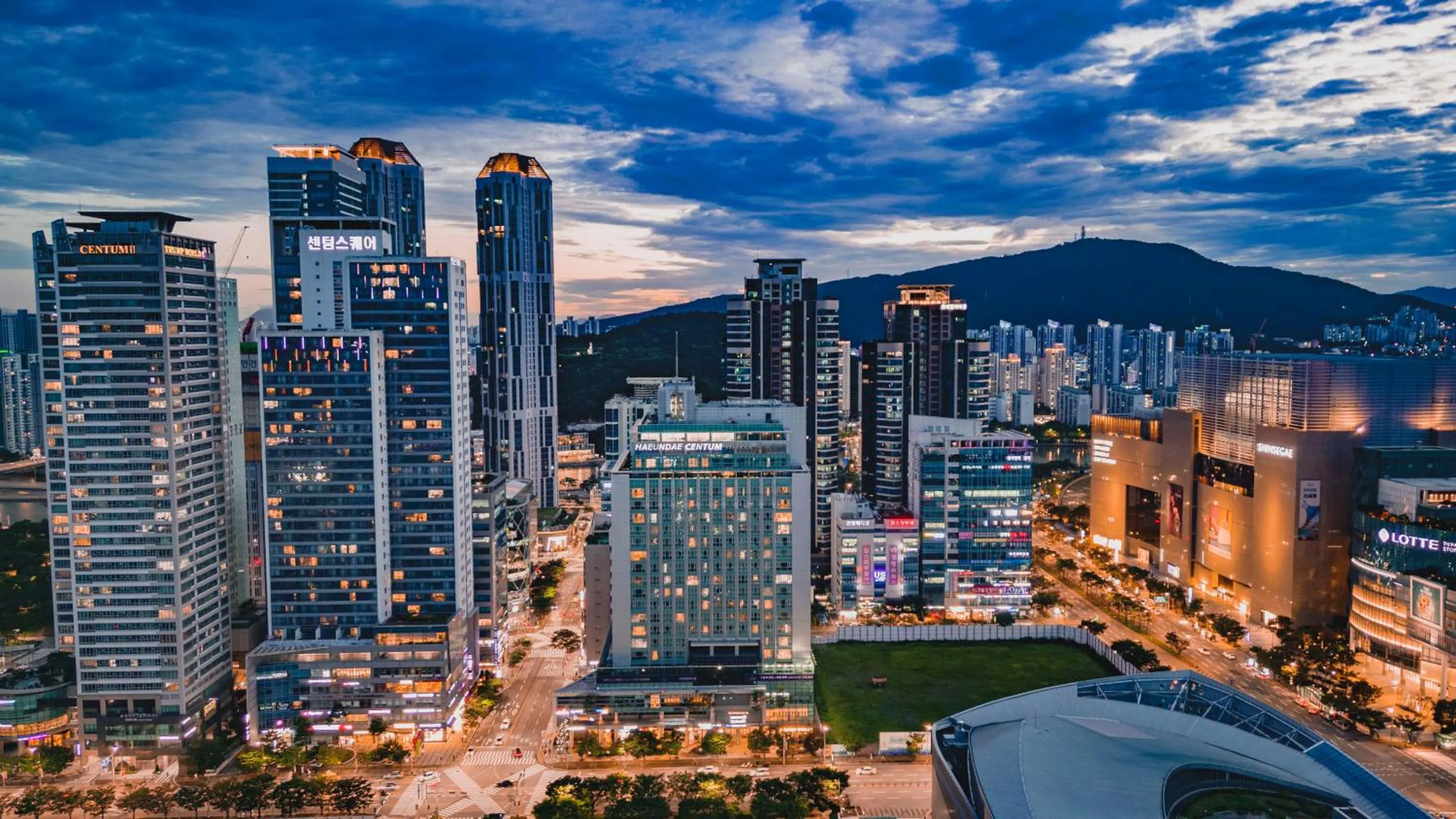 Property building in Centum Convention Hotel In Centum