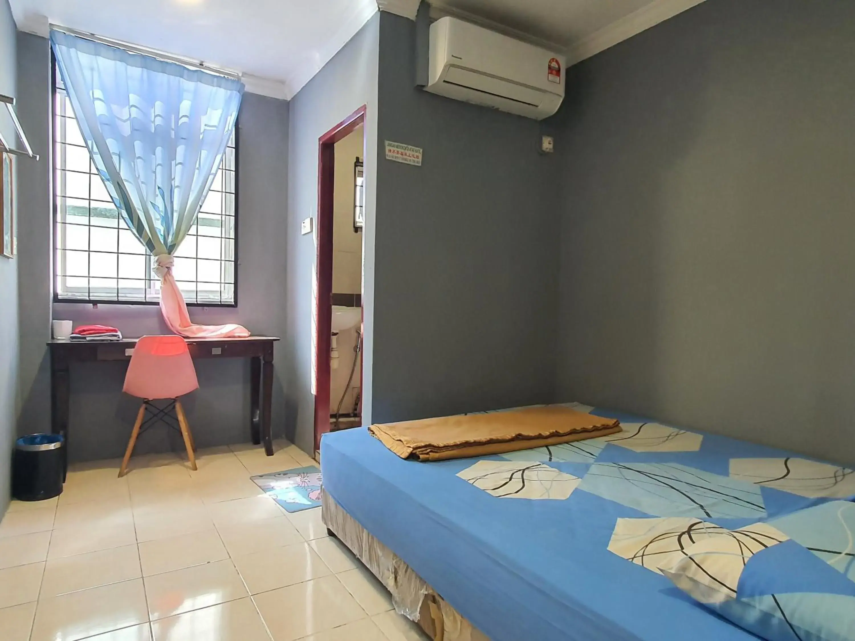 Photo of the whole room, Bed in Hotel O Hoover Room Photo of the whole room, Bed in Hotel O Hoover Room