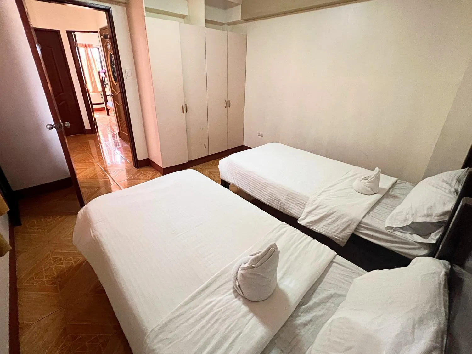 Bed in Manora Apartment