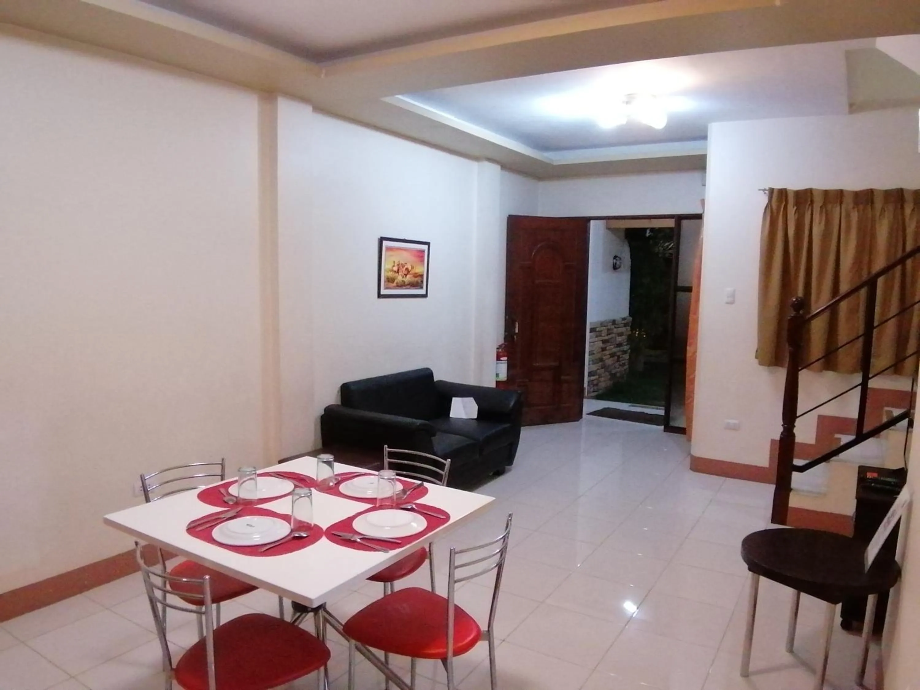 Manora Apartment