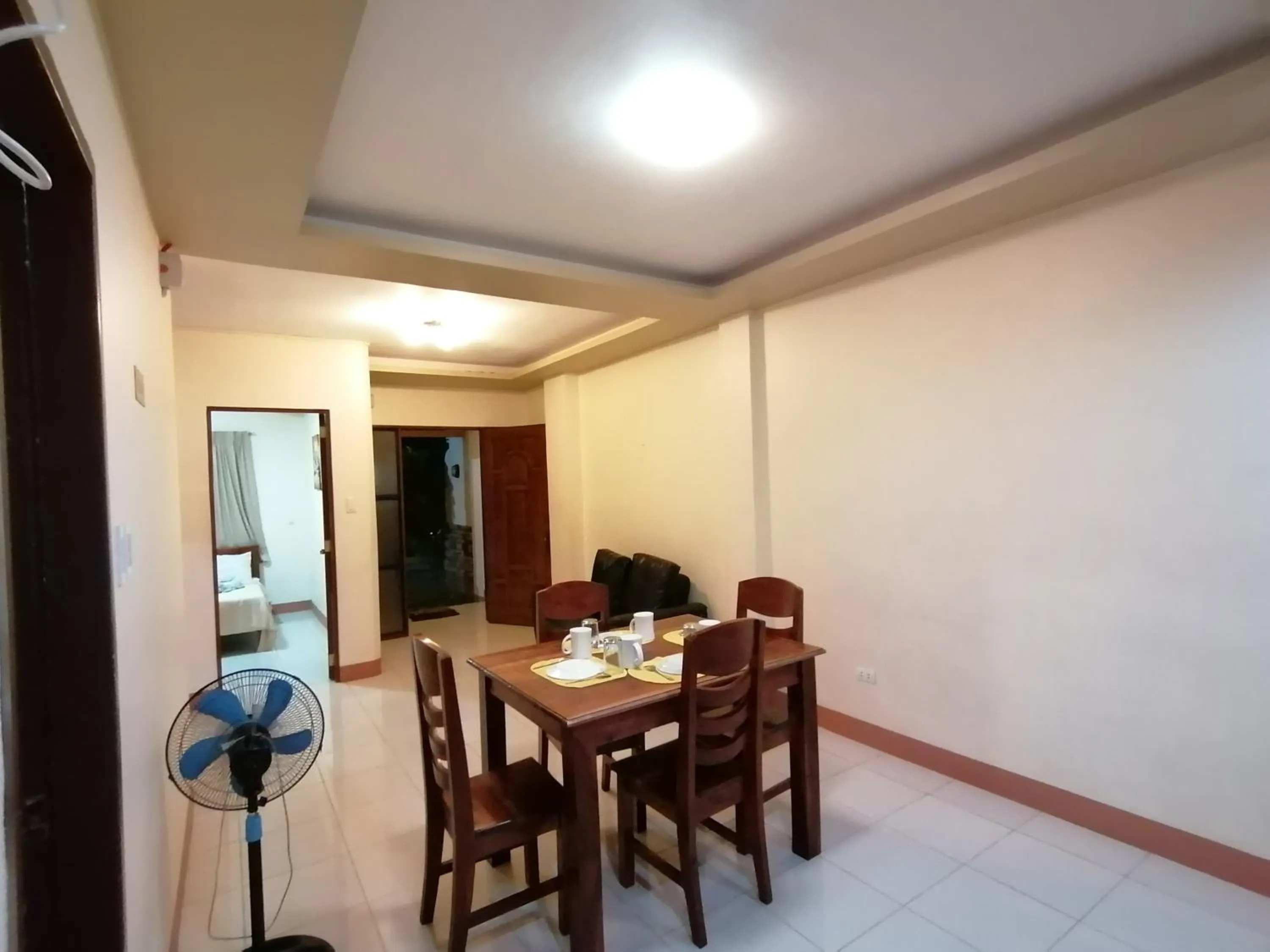 Manora Apartment