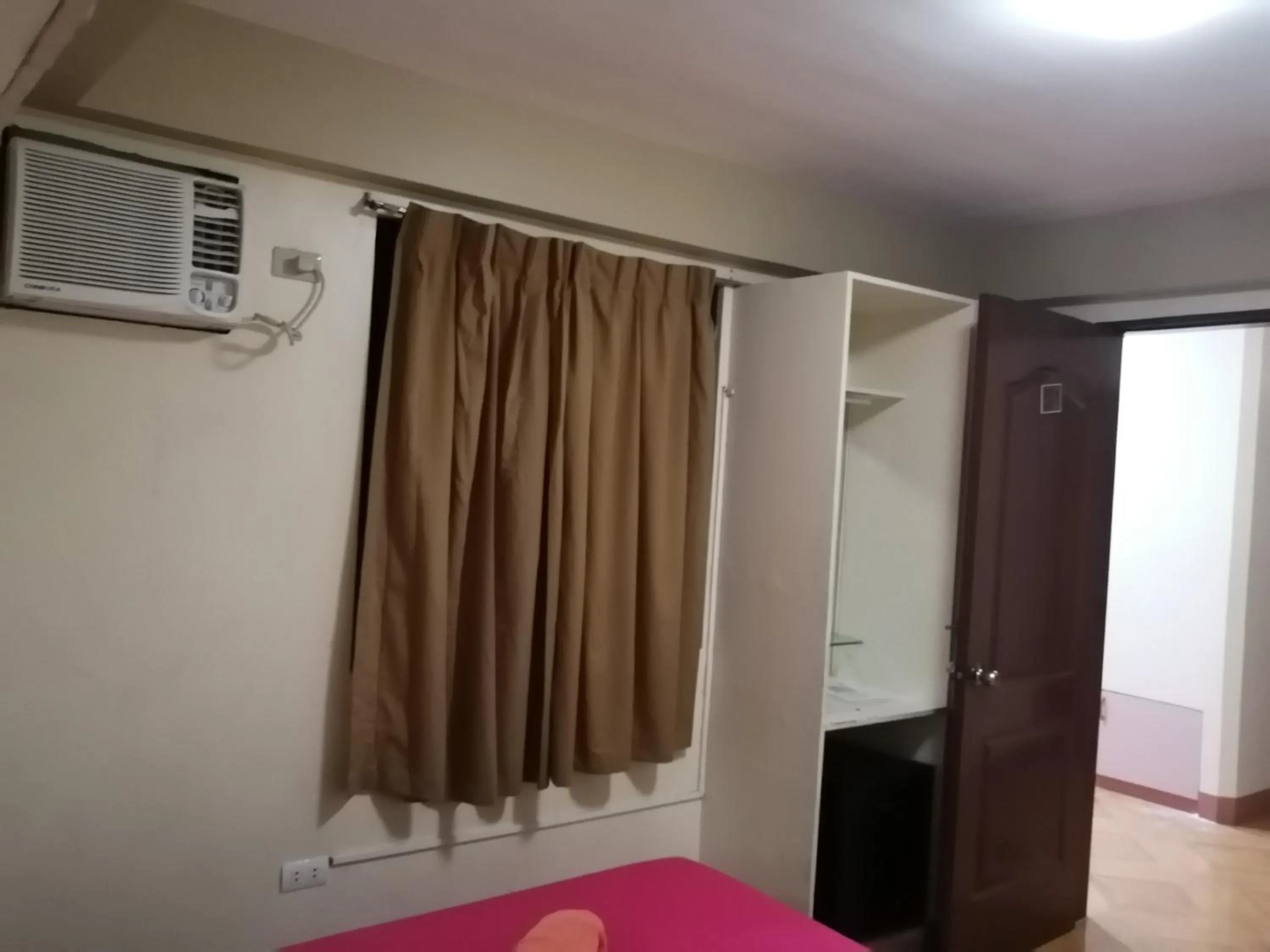 Bed in Manora Apartment