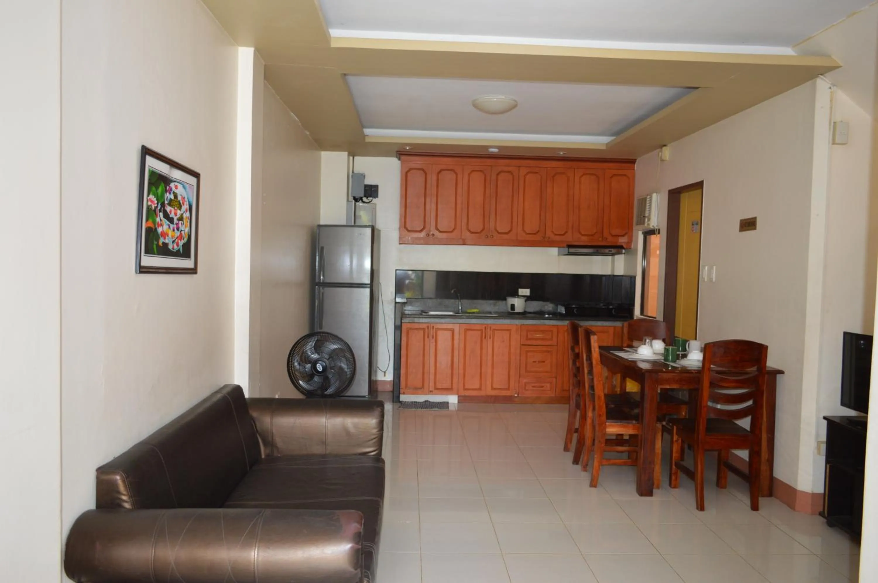 Manora Apartment
