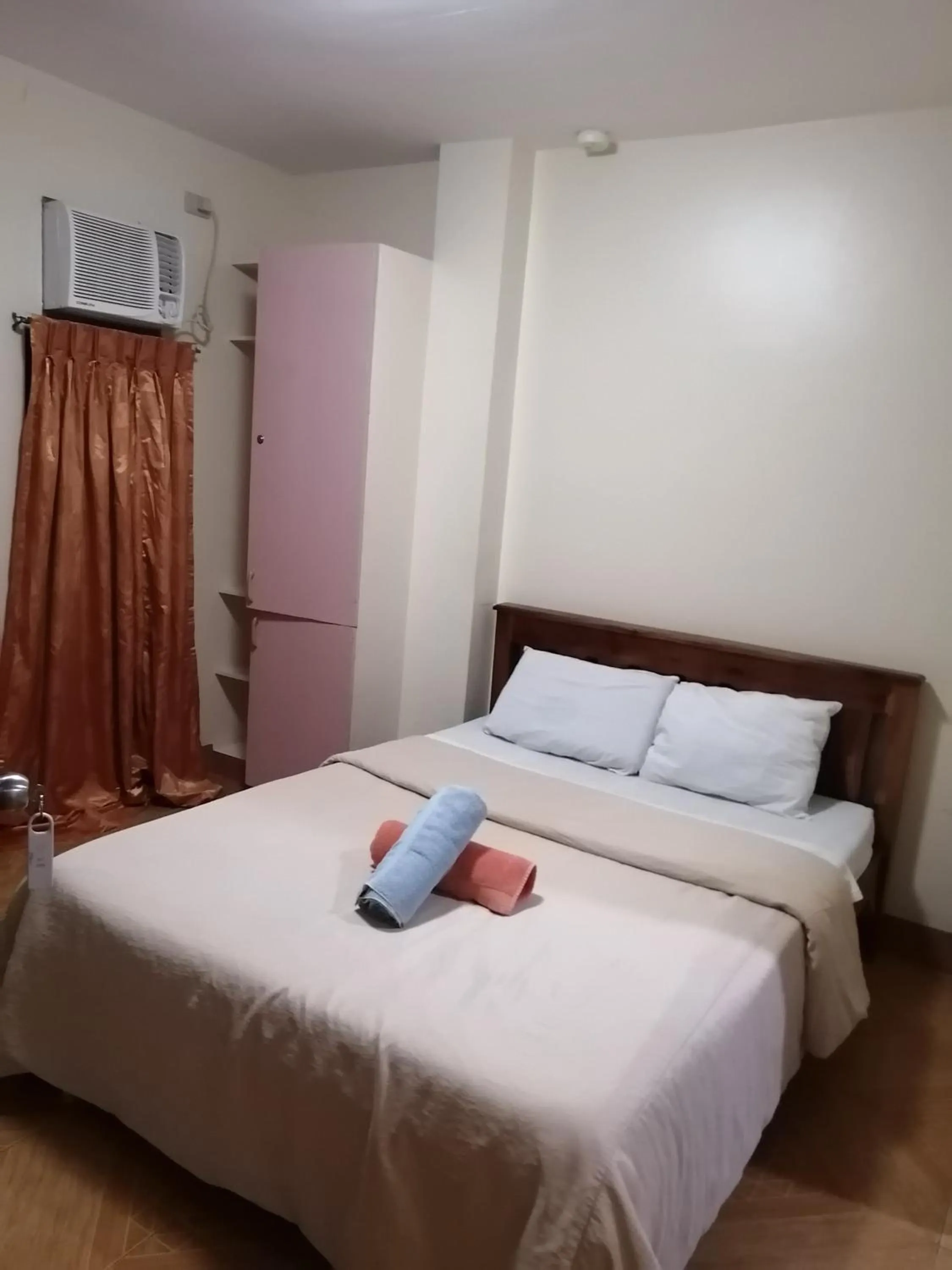 Bed in Manora Apartment