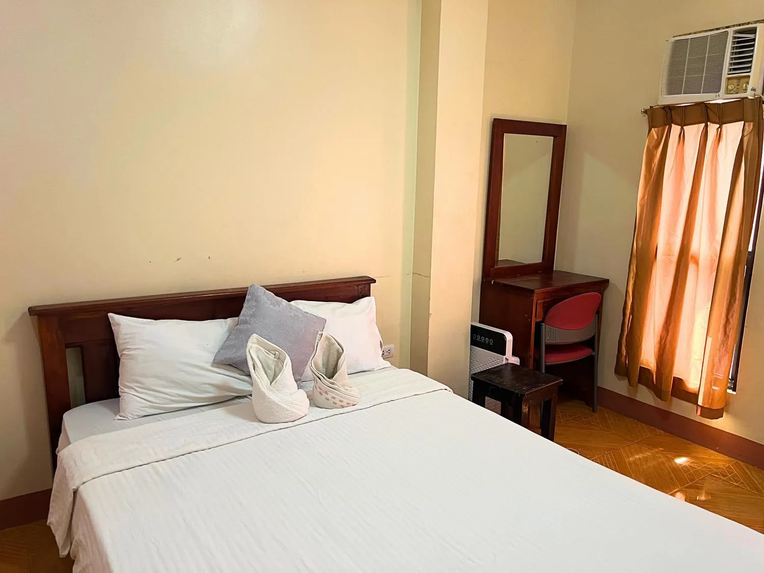 Bed in Manora Apartment