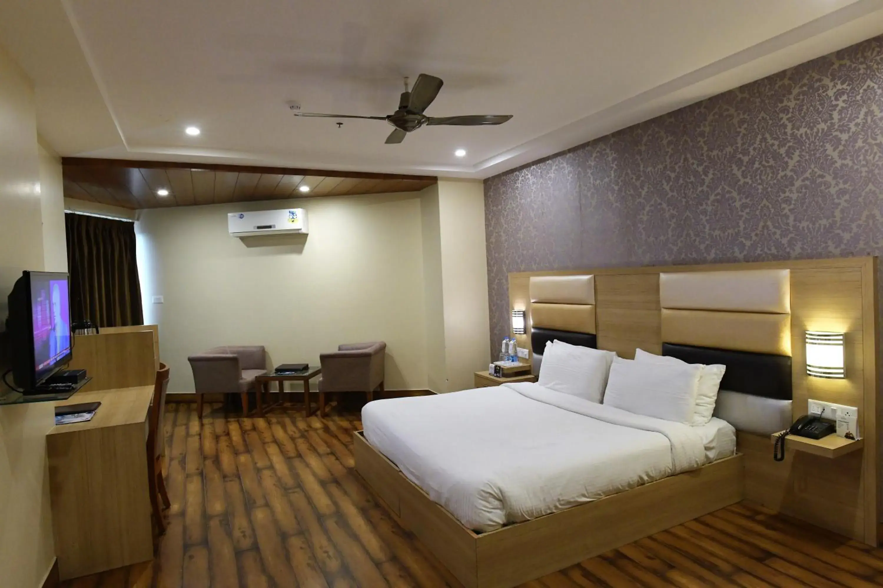 Bed in Hotel Inclover-A Peaceful Retreat Bed in Hotel Inclover-A Peaceful Retreat