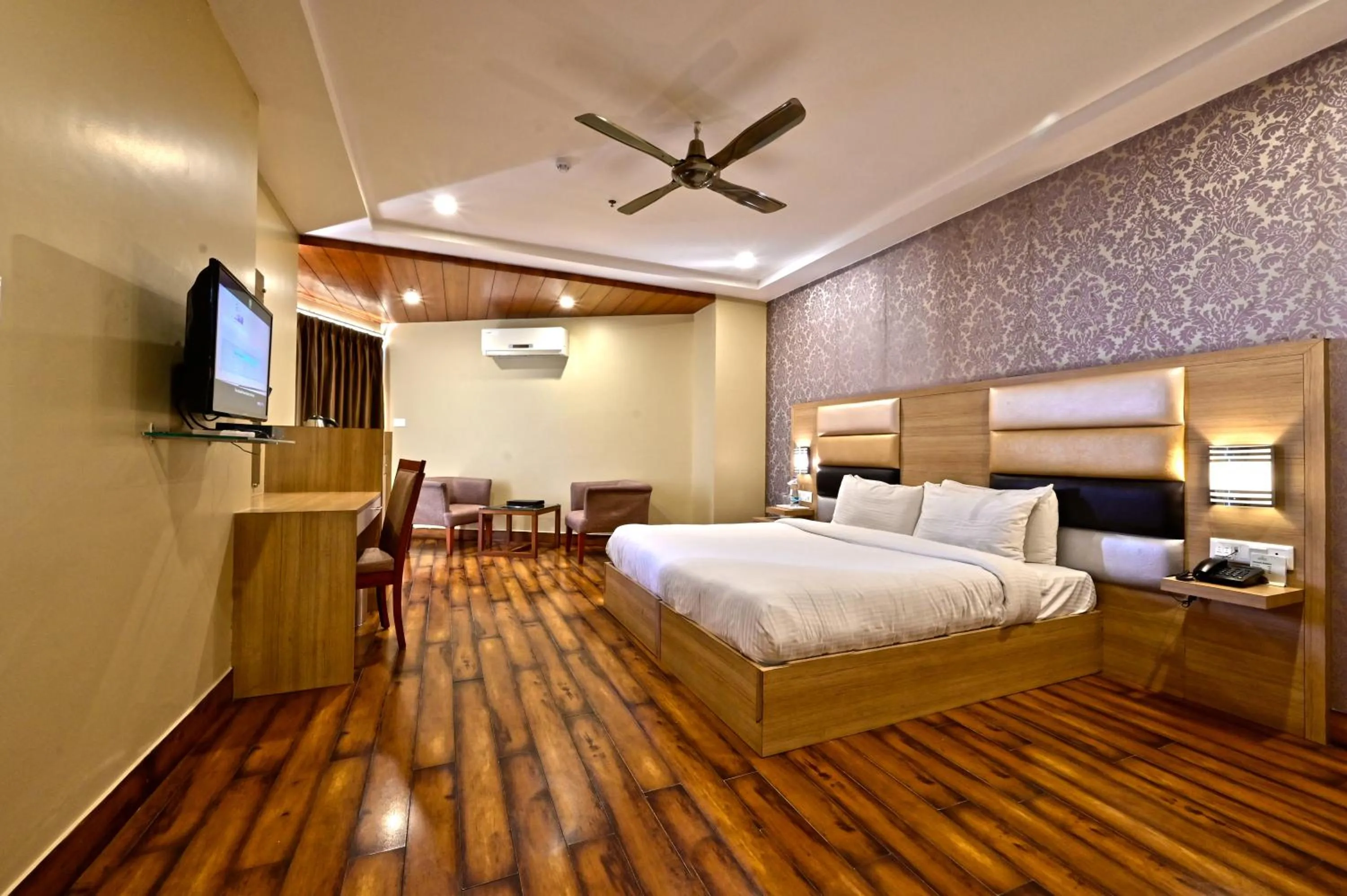 Bed in Hotel Inclover-A Peaceful Retreat