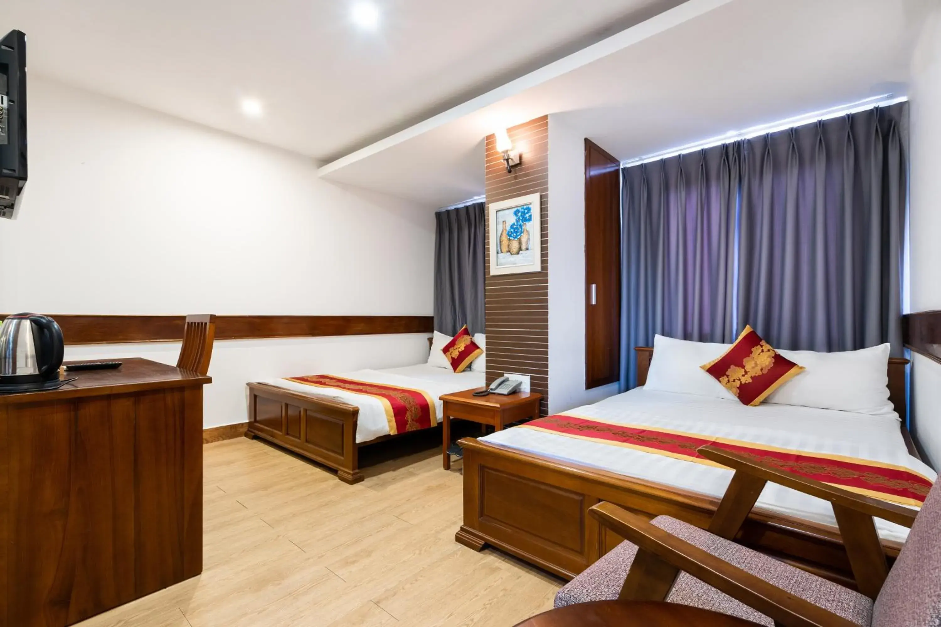 Bedroom, Bed in King Hotel Saigon Airport Bedroom, Bed in King Hotel Saigon Airport